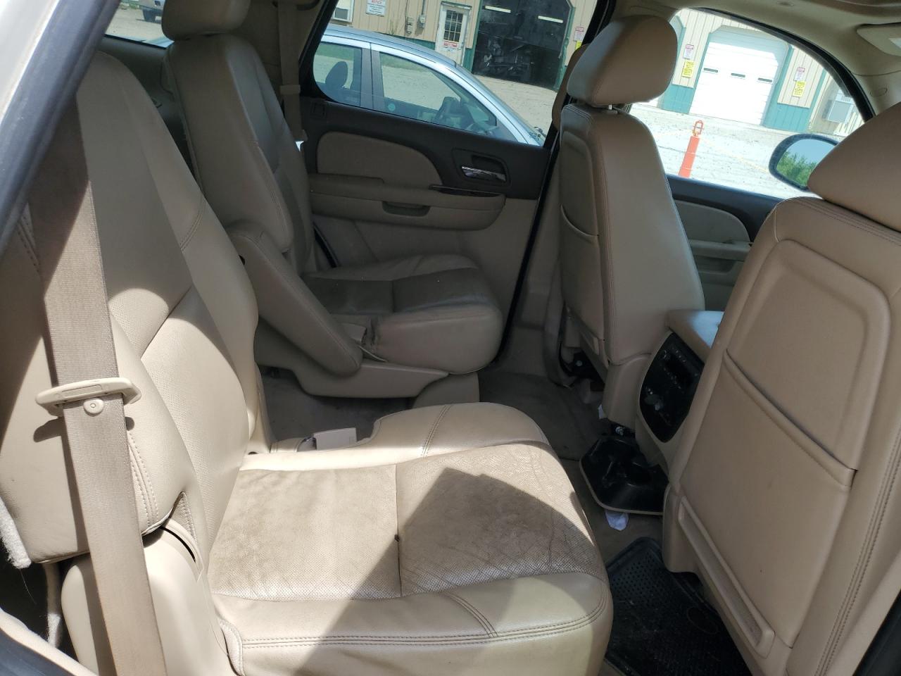 1GNSKCE01CR151854 2012 Chevrolet Tahoe K1500 Ltz