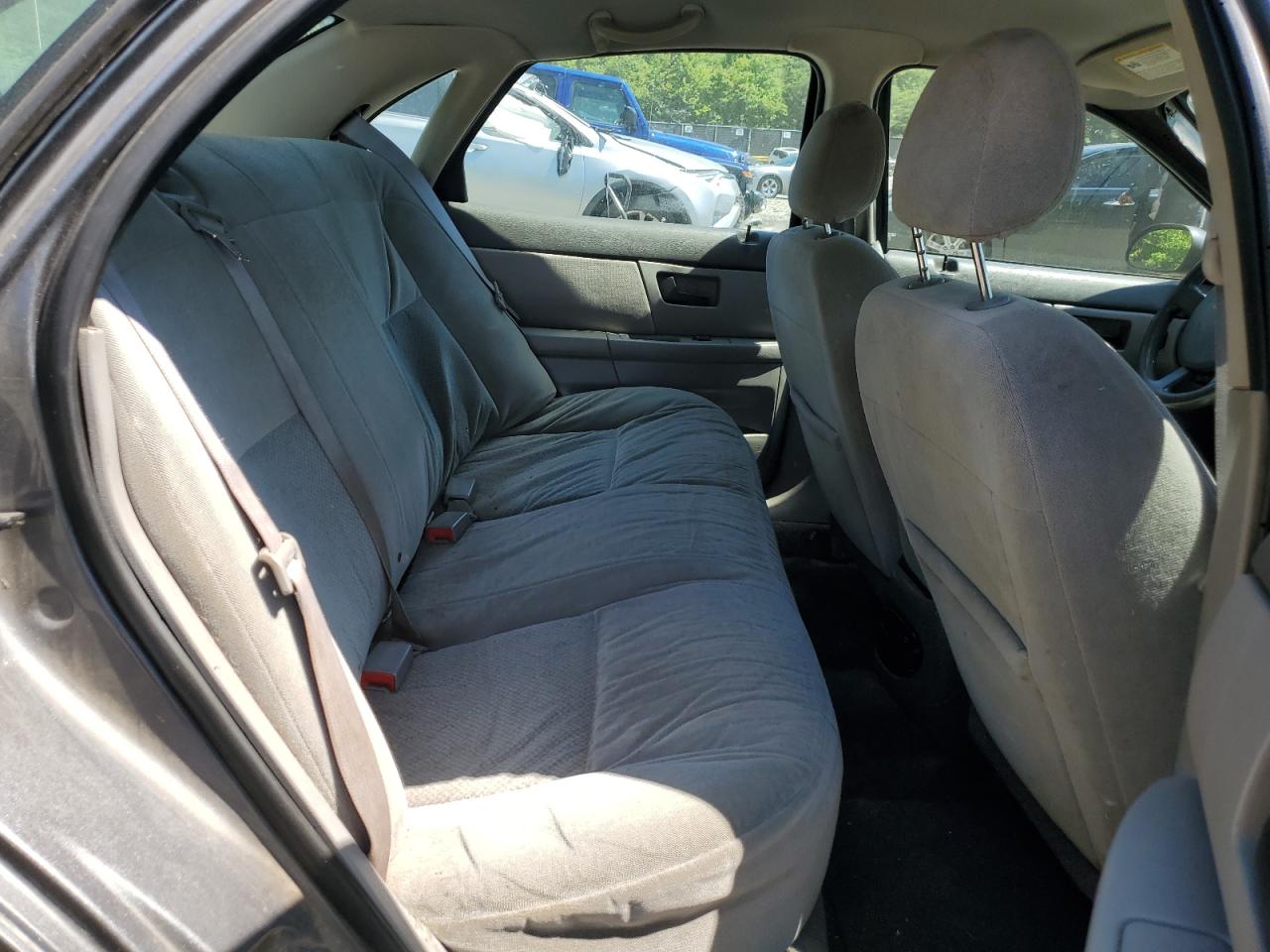 1FAFP52U94A112885 2004 Ford Taurus Lx