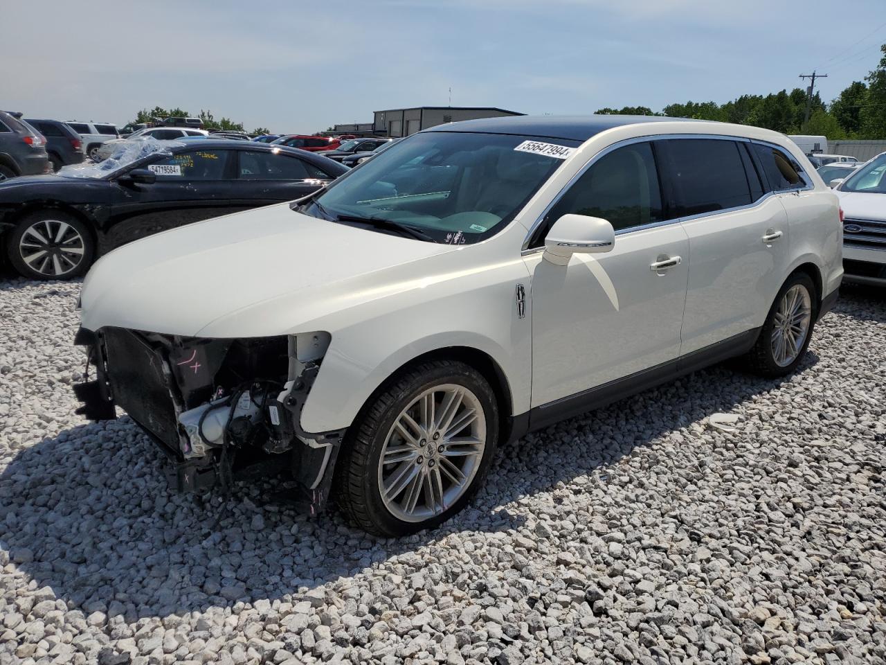 2LMHJ5AT2DBL51325 2013 Lincoln Mkt