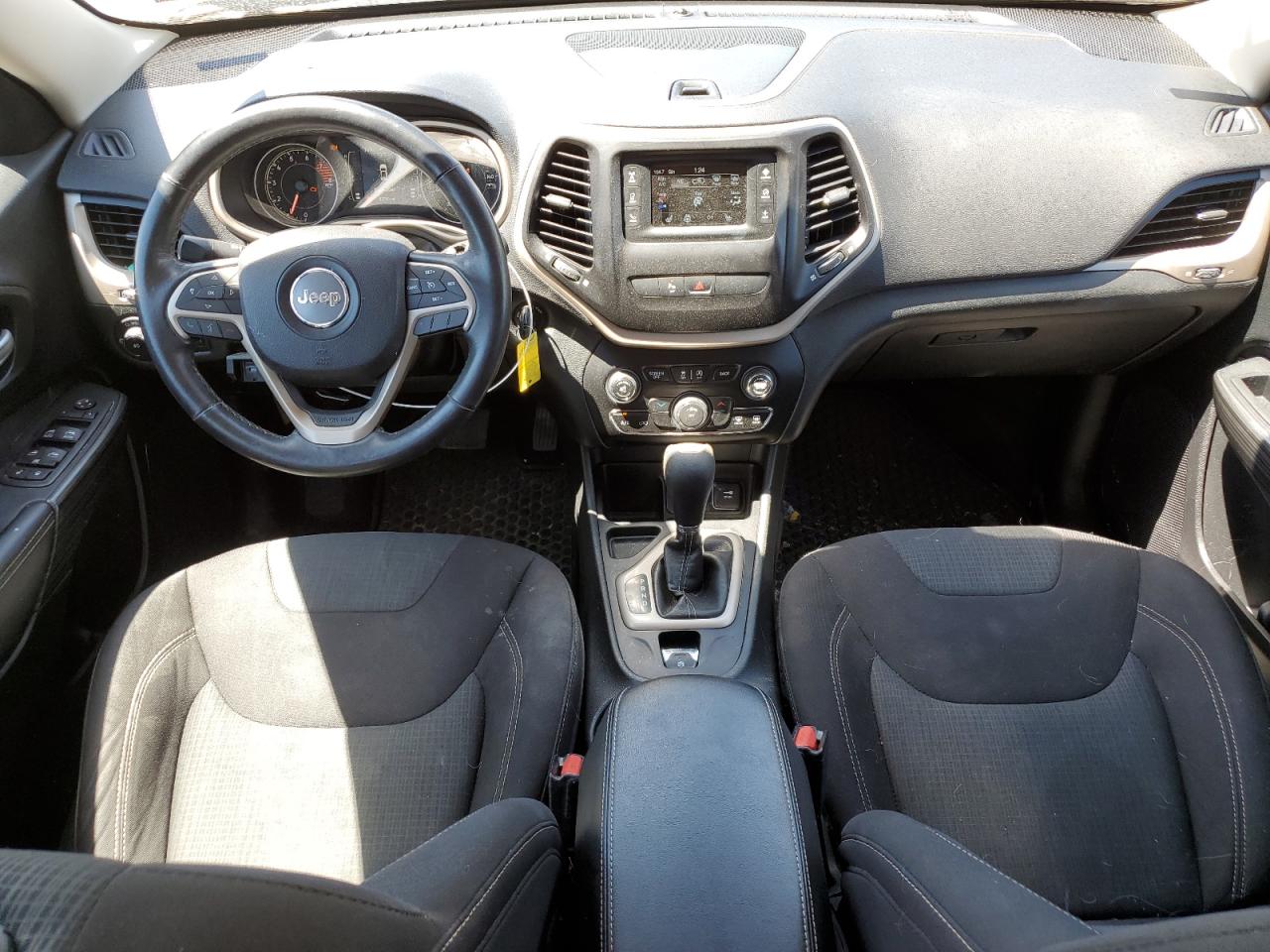 1C4PJLCSXGW238083 2016 Jeep Cherokee Latitude