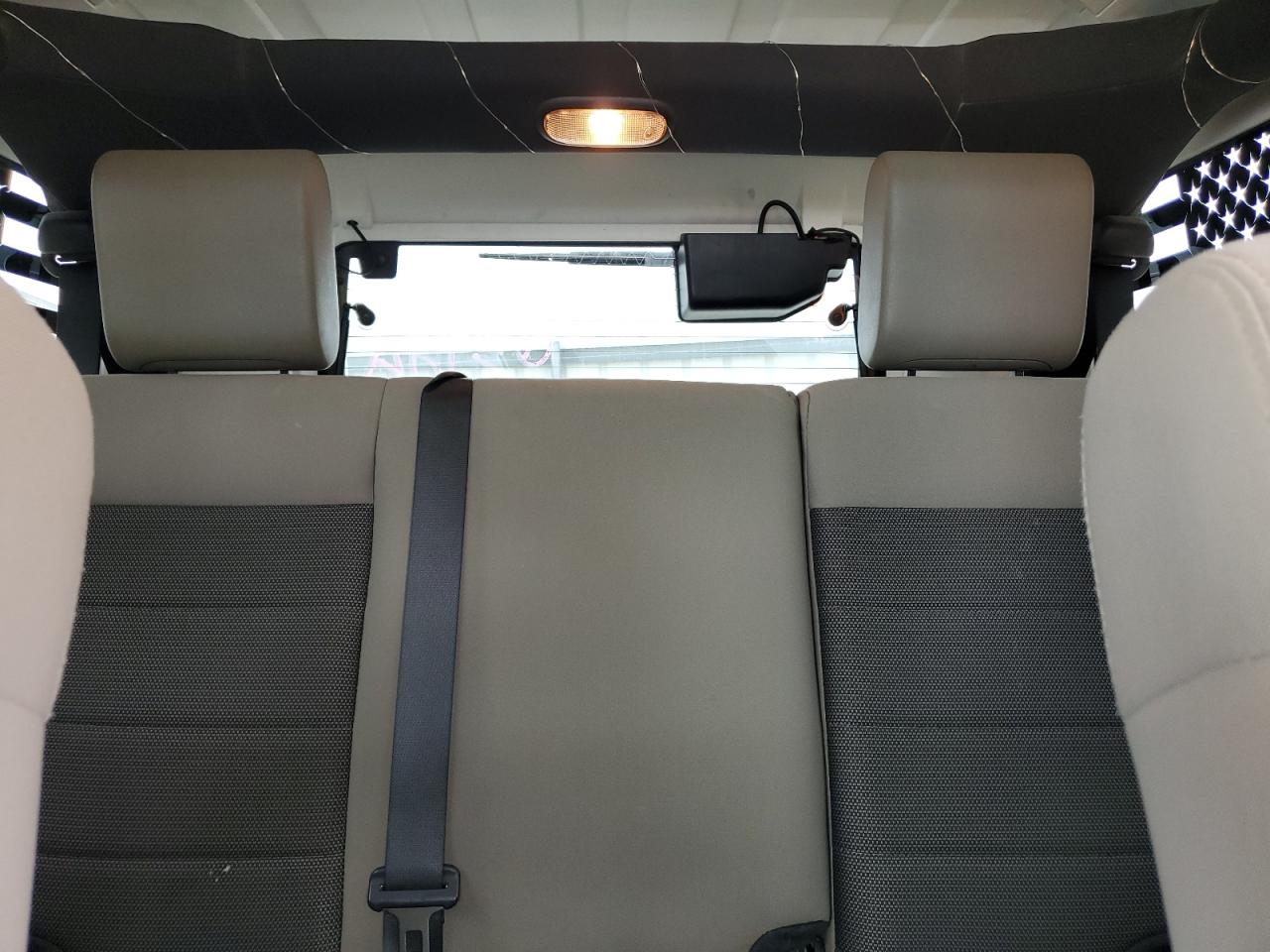 1J4BA5H1XAL156363 2010 Jeep Wrangler Unlimited Sahara