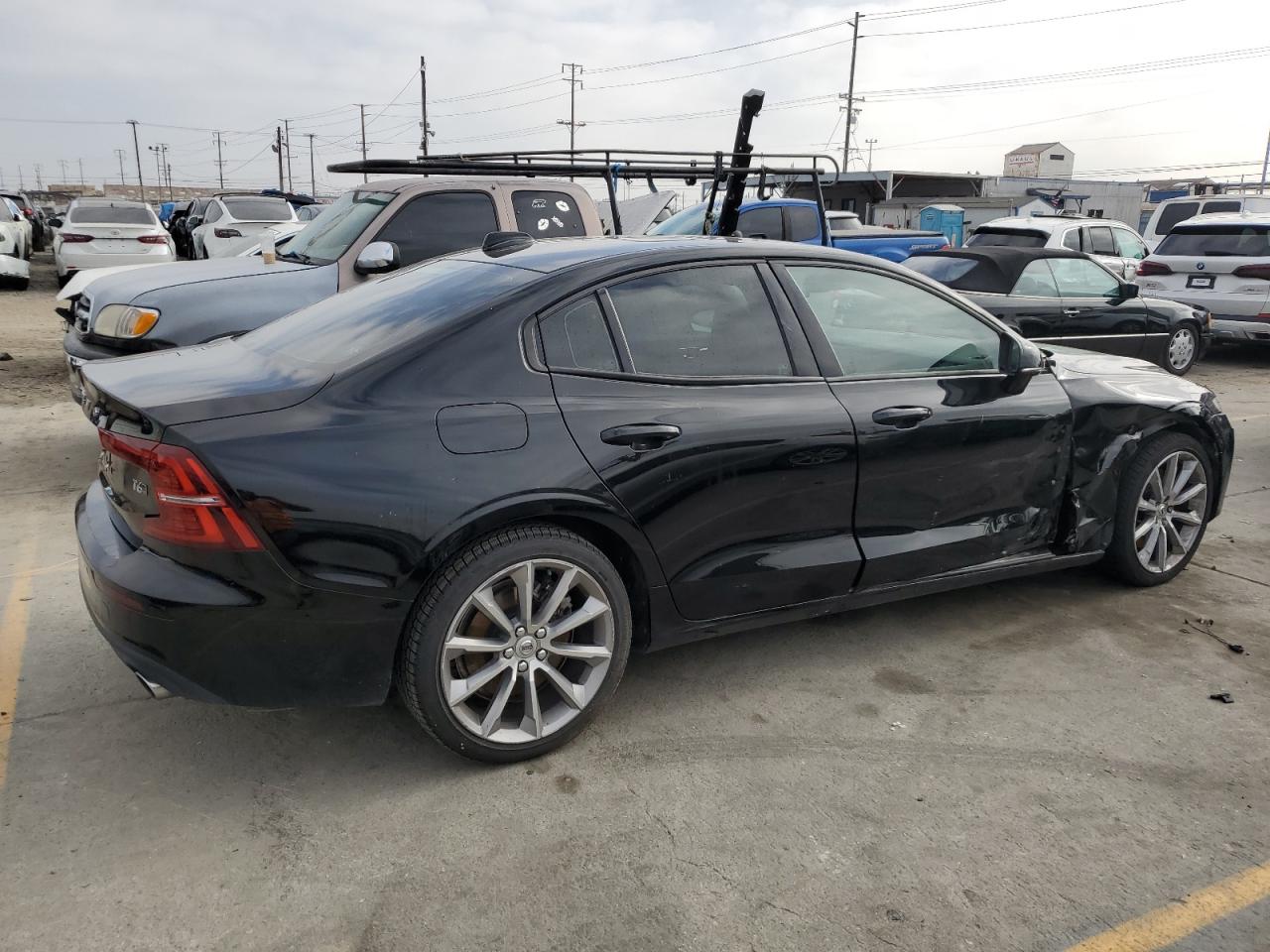 7JRA22TK4KG003440 2019 Volvo S60 T6 Momentum