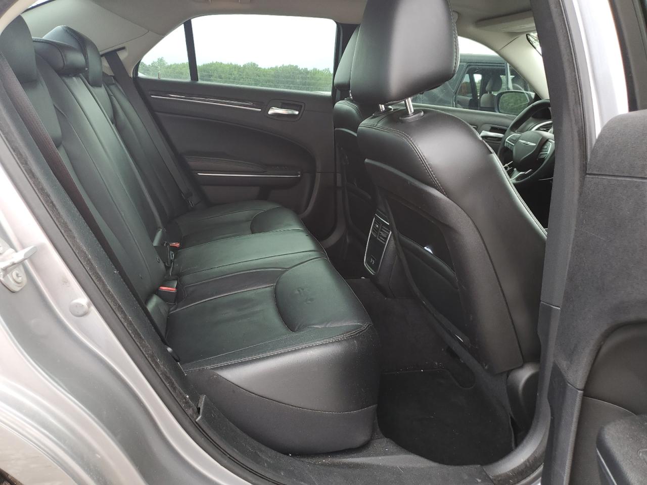 2C3CCAAG5GH233727 2016 Chrysler 300 Limited