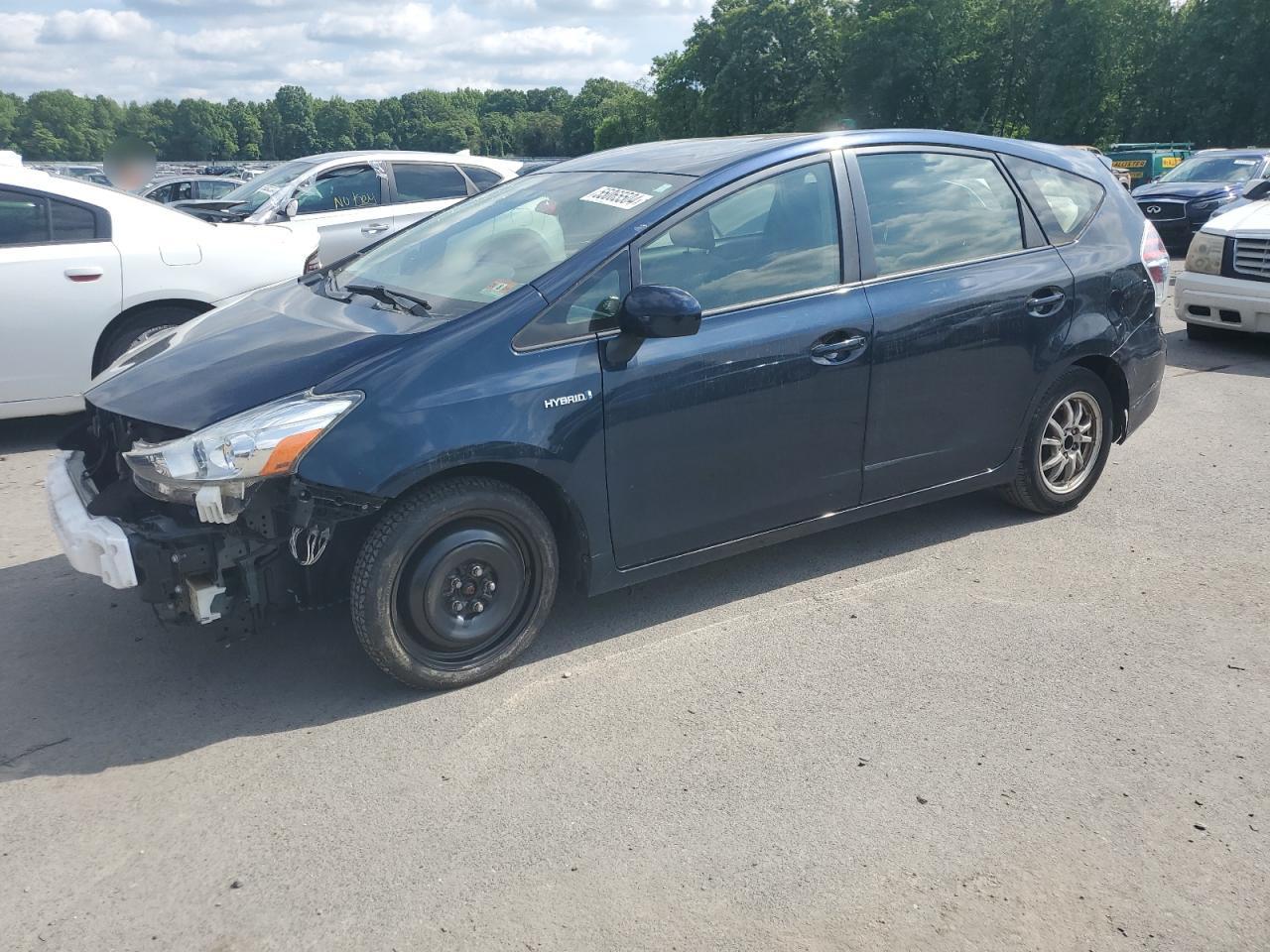 JTDZN3EU5HJ065244 2017 Toyota Prius V