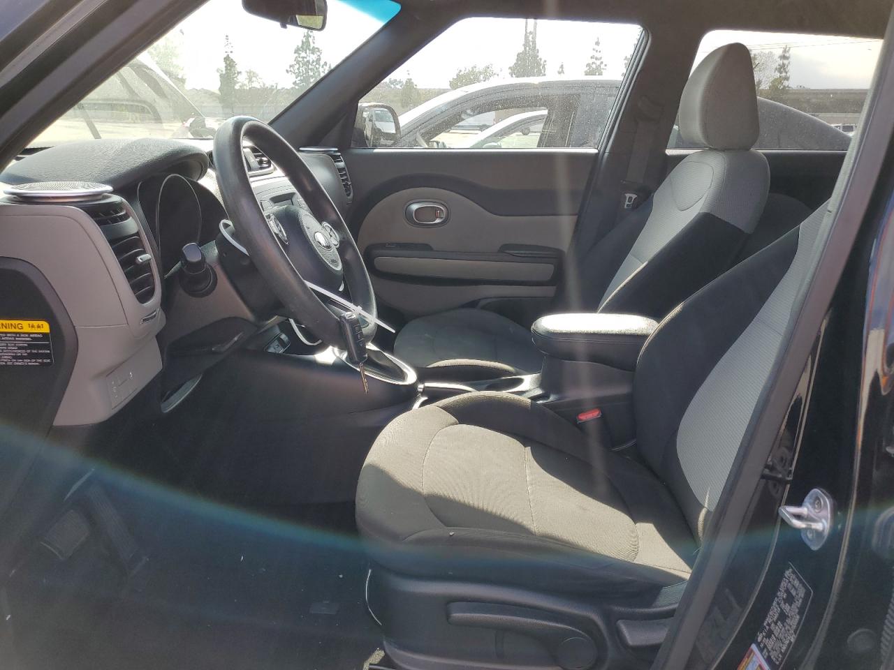 KNDJN2A27G7320306 2016 Kia Soul