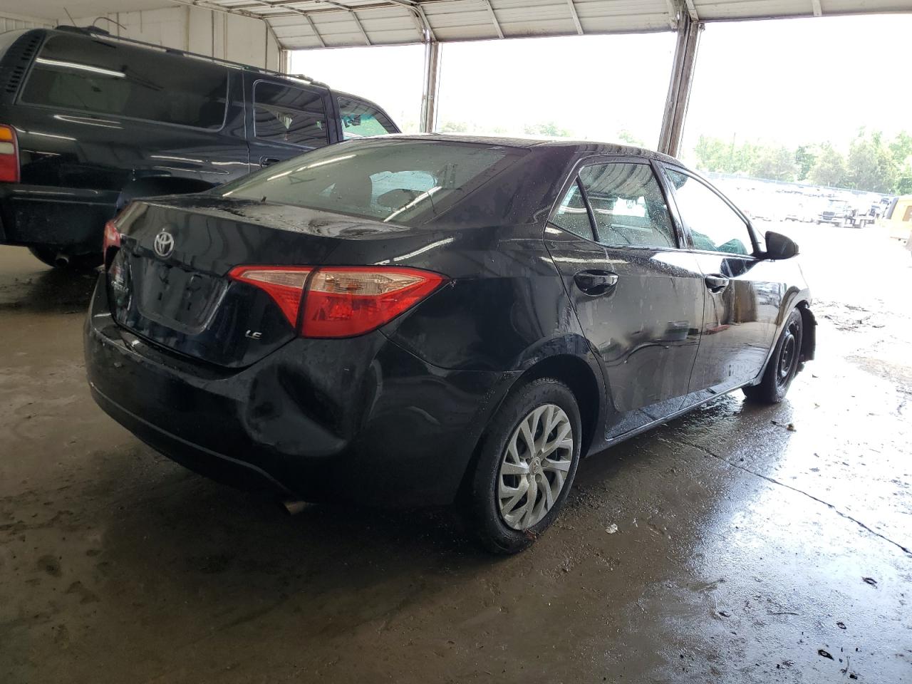 2019 Toyota Corolla L vin: 2T1BURHE8KC181181