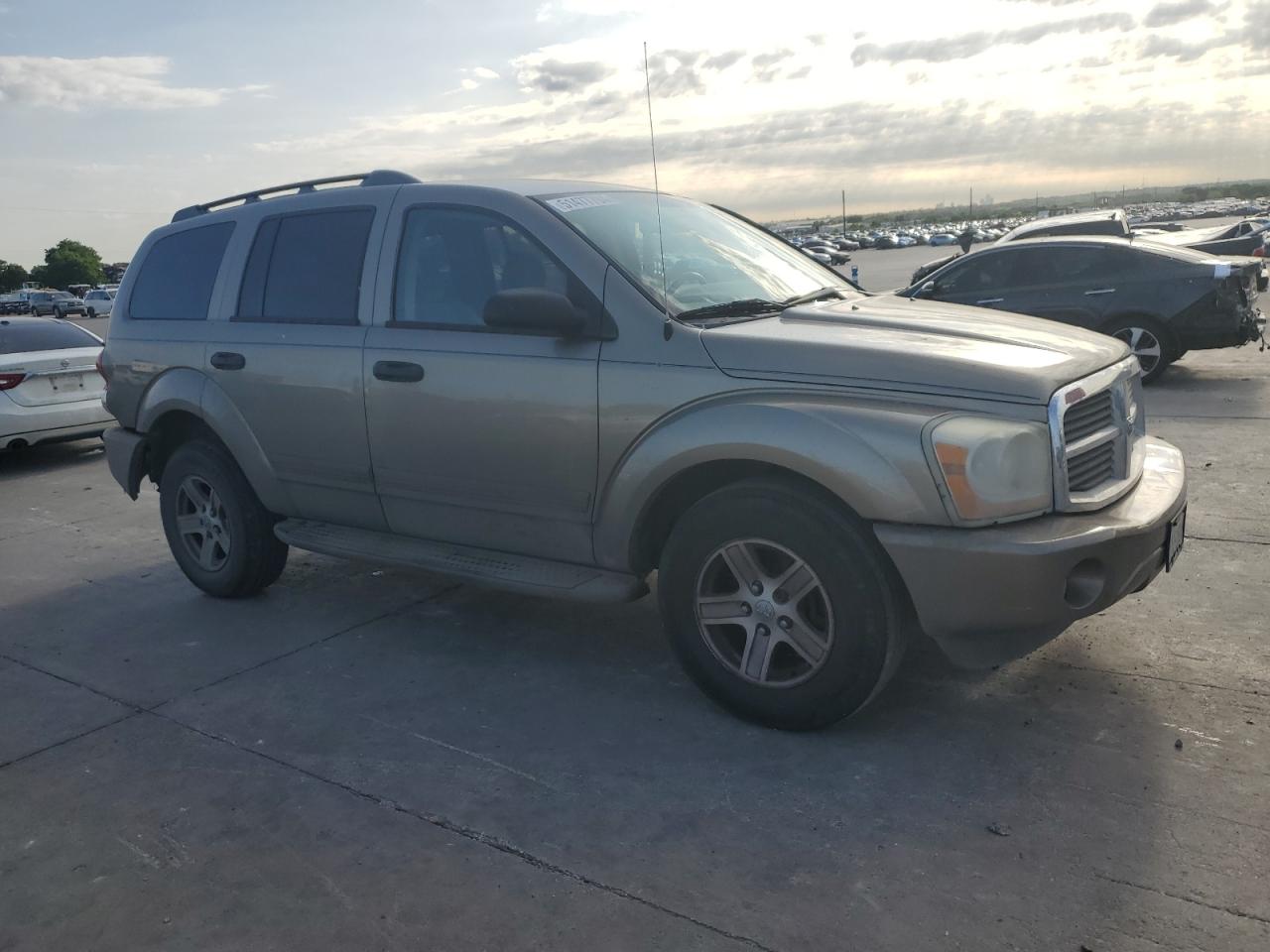 1D4HD48N45F612756 2005 Dodge Durango Slt