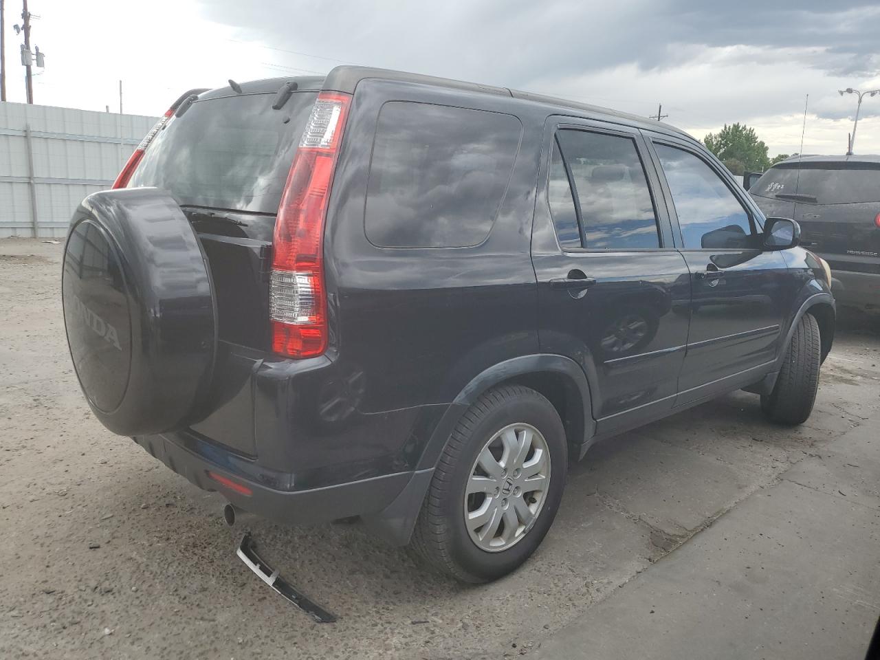 JHLRD78985C051391 2005 Honda Cr-V Se