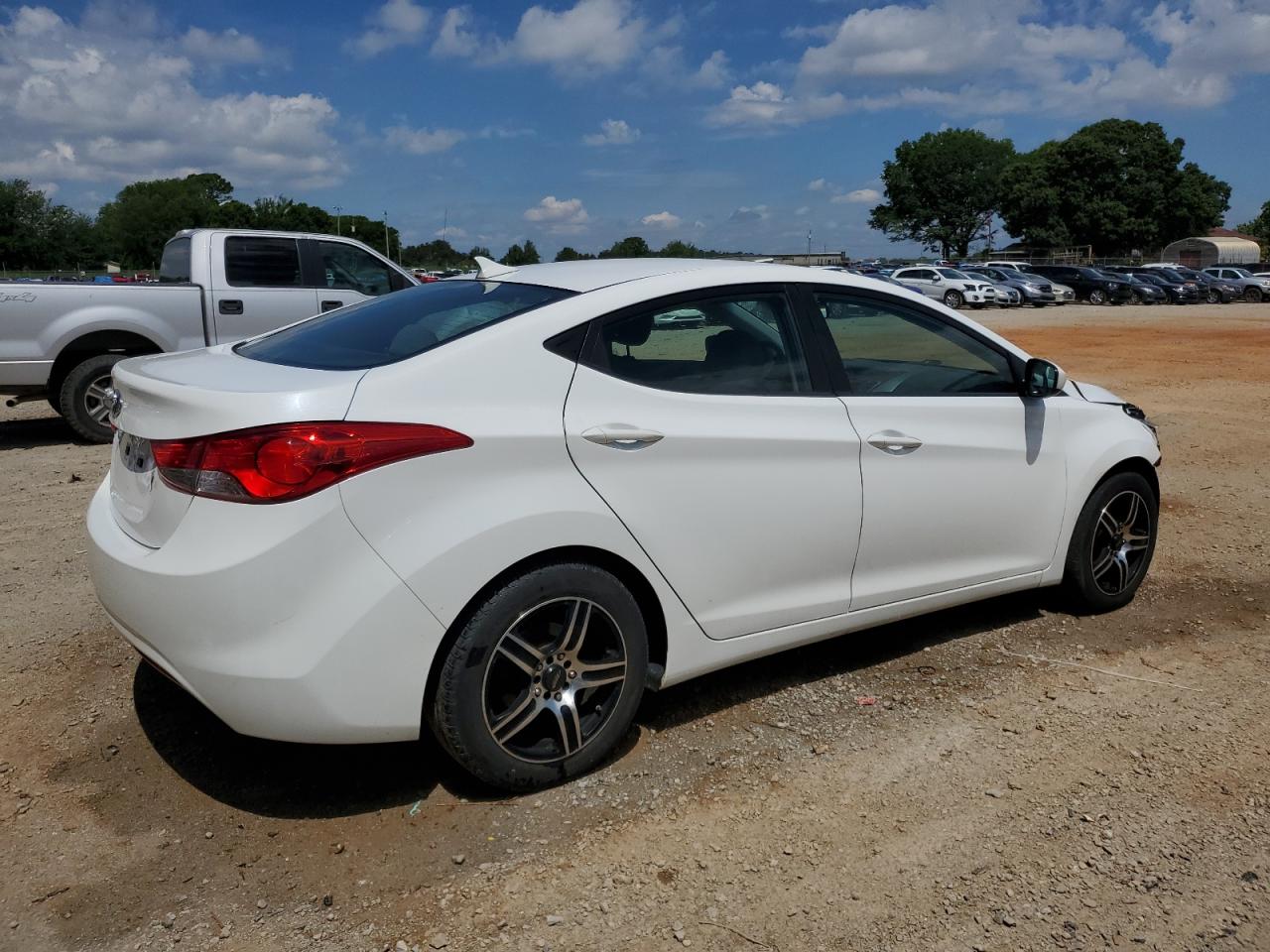 5NPDH4AE3DH445773 2013 Hyundai Elantra Gls