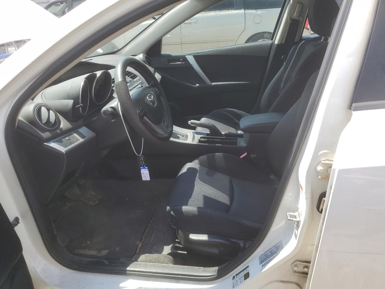 JM1BL1K55B1417061 2011 Mazda 3 S