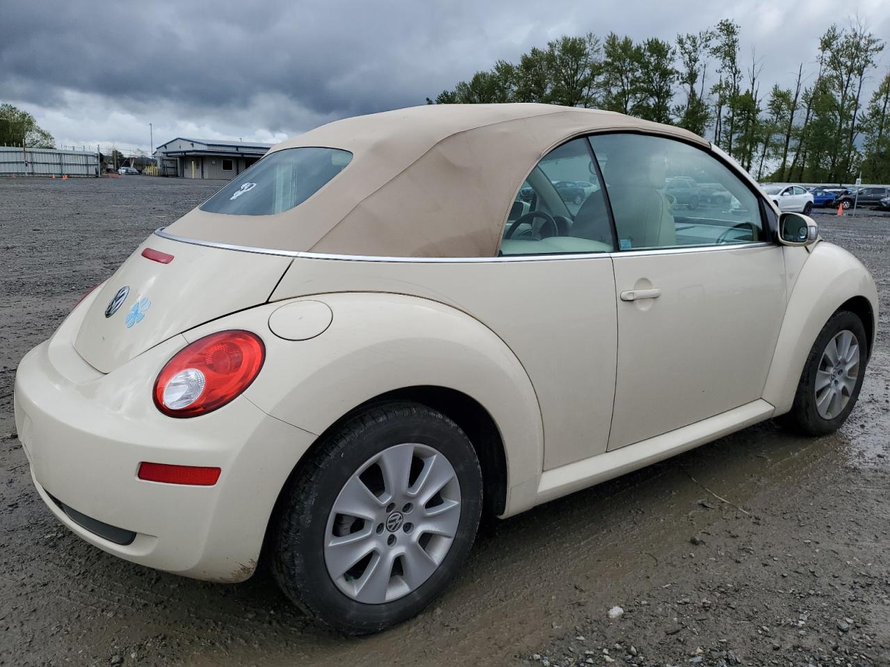 3VWPF31Y68M420774 2008 Volkswagen New Beetle Convertible S