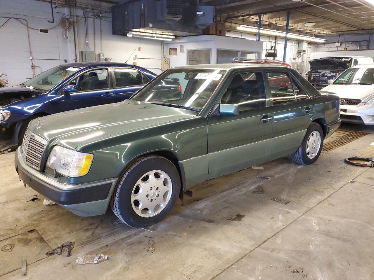 WDBEA32E9RC051603 1994 Mercedes-Benz E 320