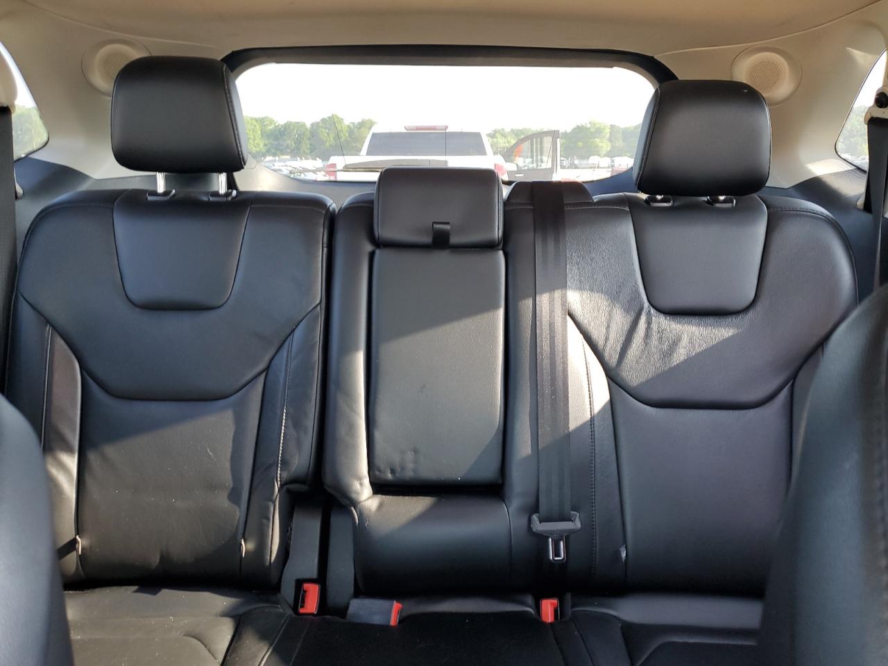 2FMPK3K9XKBC22550 2019 Ford Edge Titanium