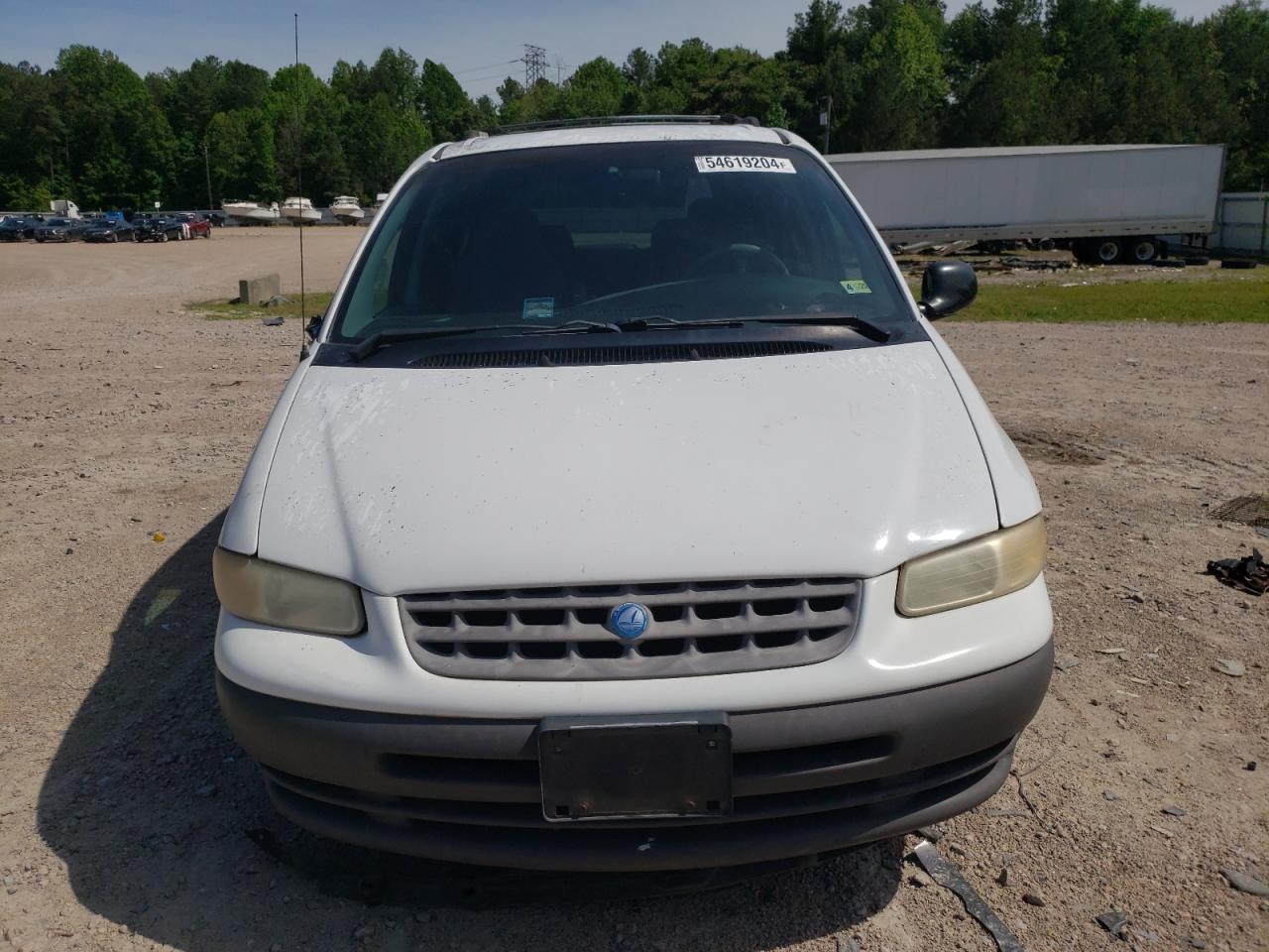 2P4FP2530TR843142 1996 Plymouth Voyager