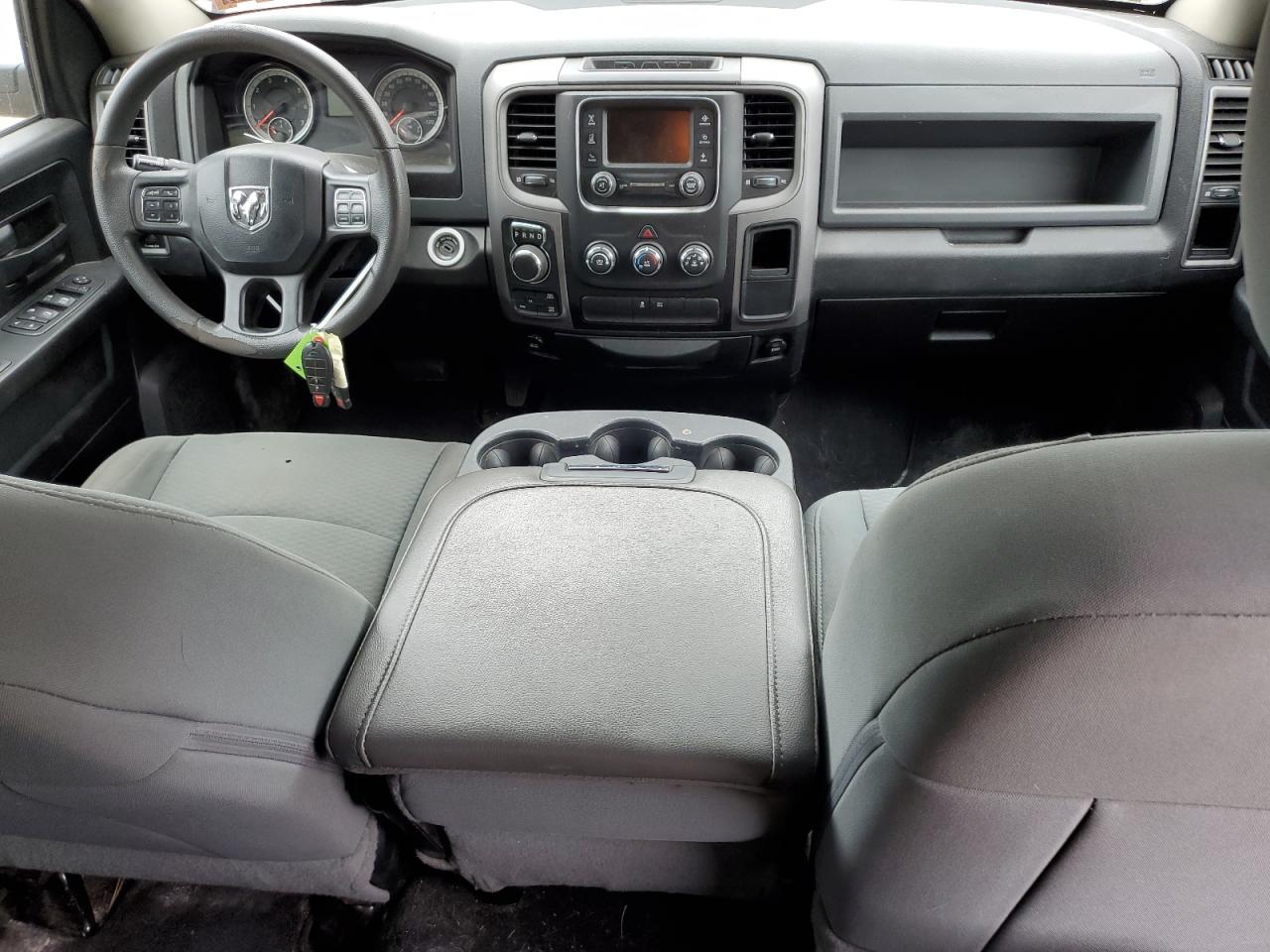 1C6RR7FT0JS215706 2018 Ram 1500 St