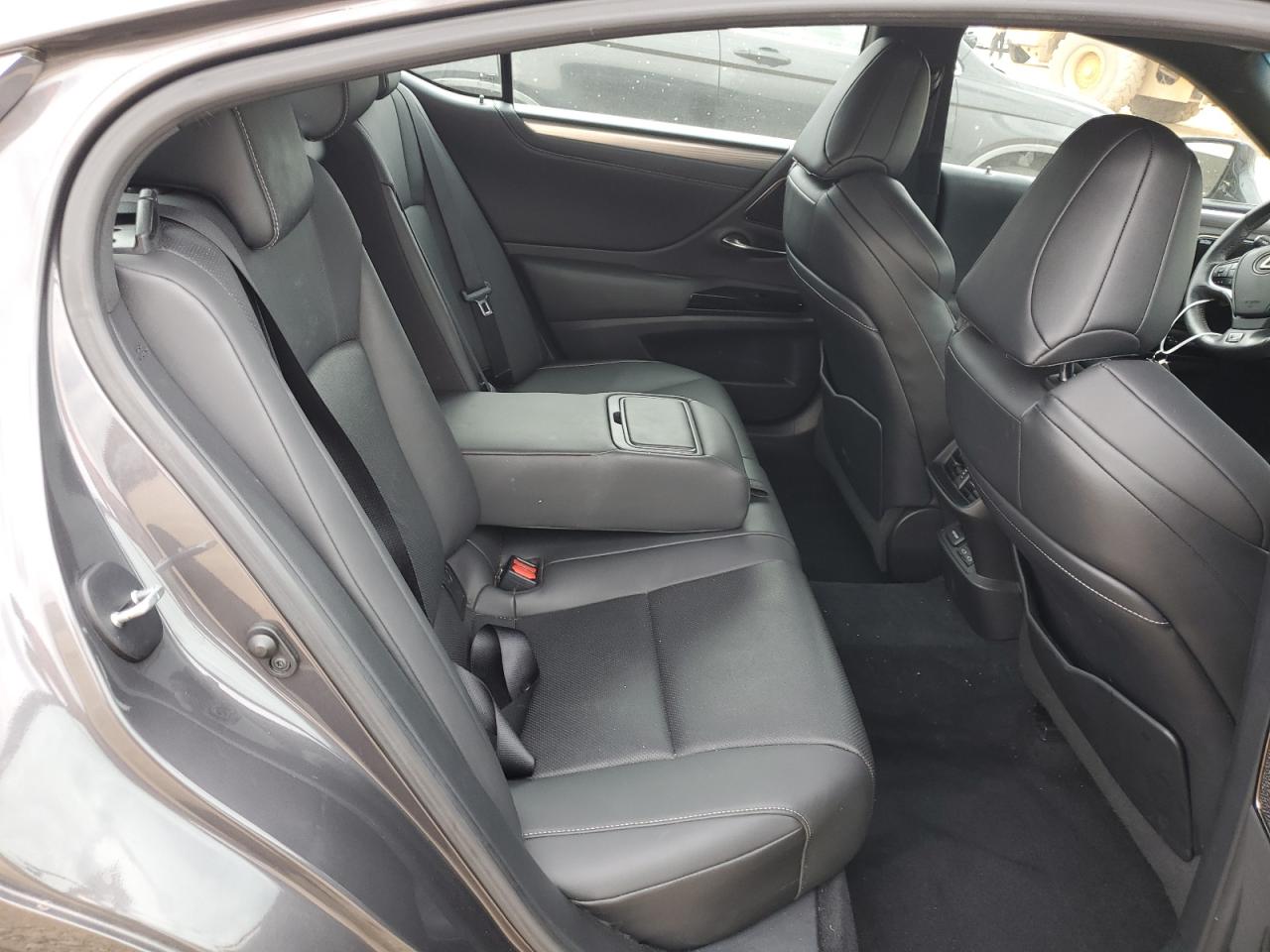 58AGZ1B18NU126563 2022 Lexus Es 350 Base