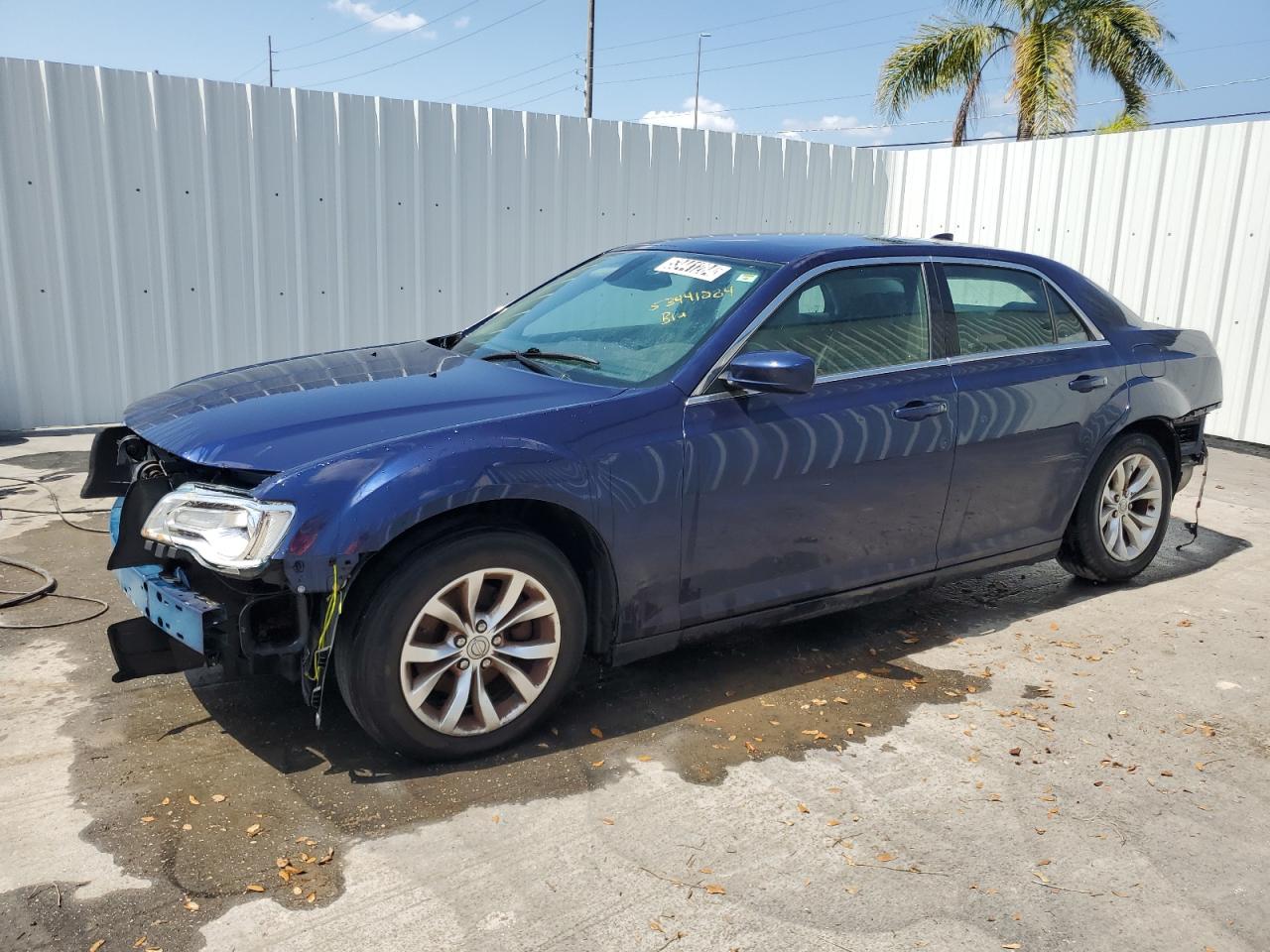 2C3CCAAG9FH786850 2015 Chrysler 300 Limited