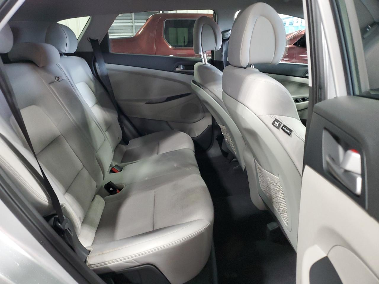 KM8J3CA42JU707301 2018 Hyundai Tucson Sel