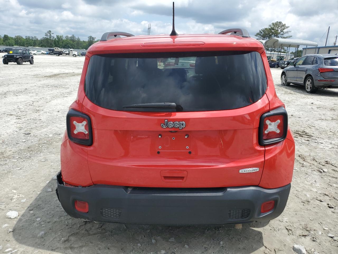 ZACNJABB4KPK82046 2019 Jeep Renegade Latitude