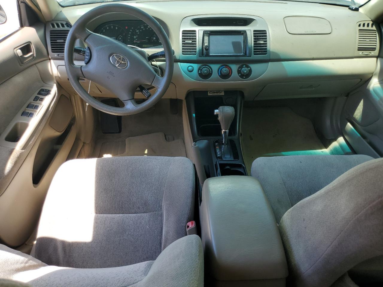 JTDBE32K340283929 2004 Toyota Camry Le