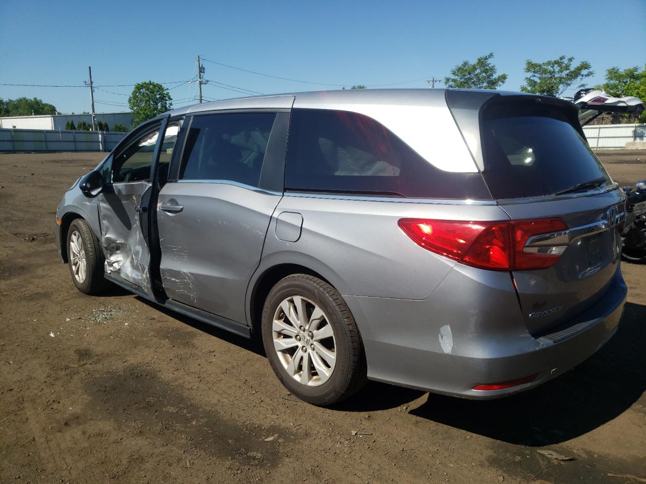 5FNRL6H22KB103061 2019 Honda Odyssey Lx