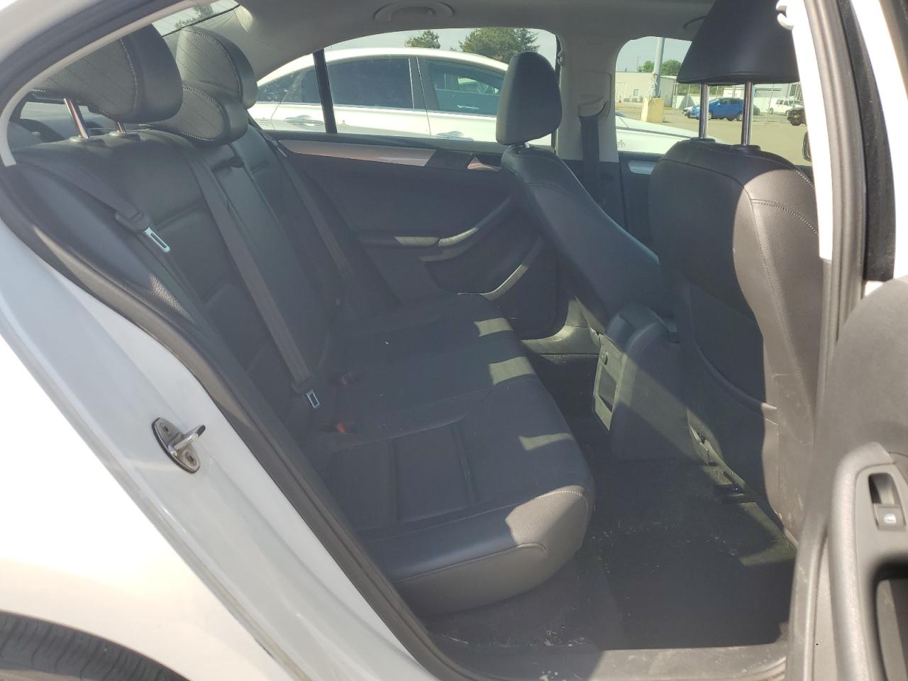 3VWDB7AJ8HM311872 2017 Volkswagen Jetta Se