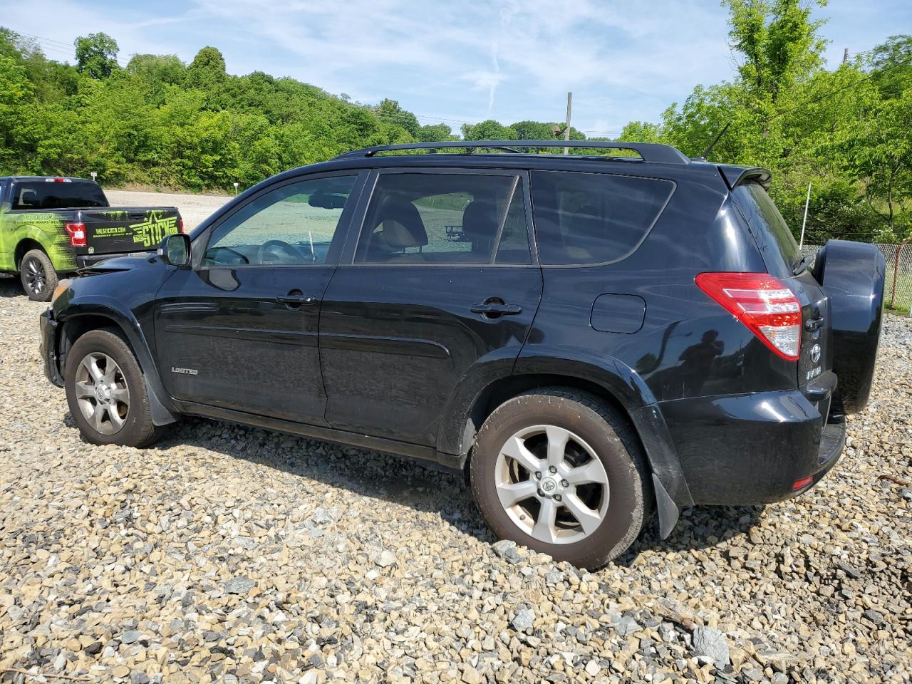 2T3DK4DV9BW064528 2011 Toyota Rav4 Limited