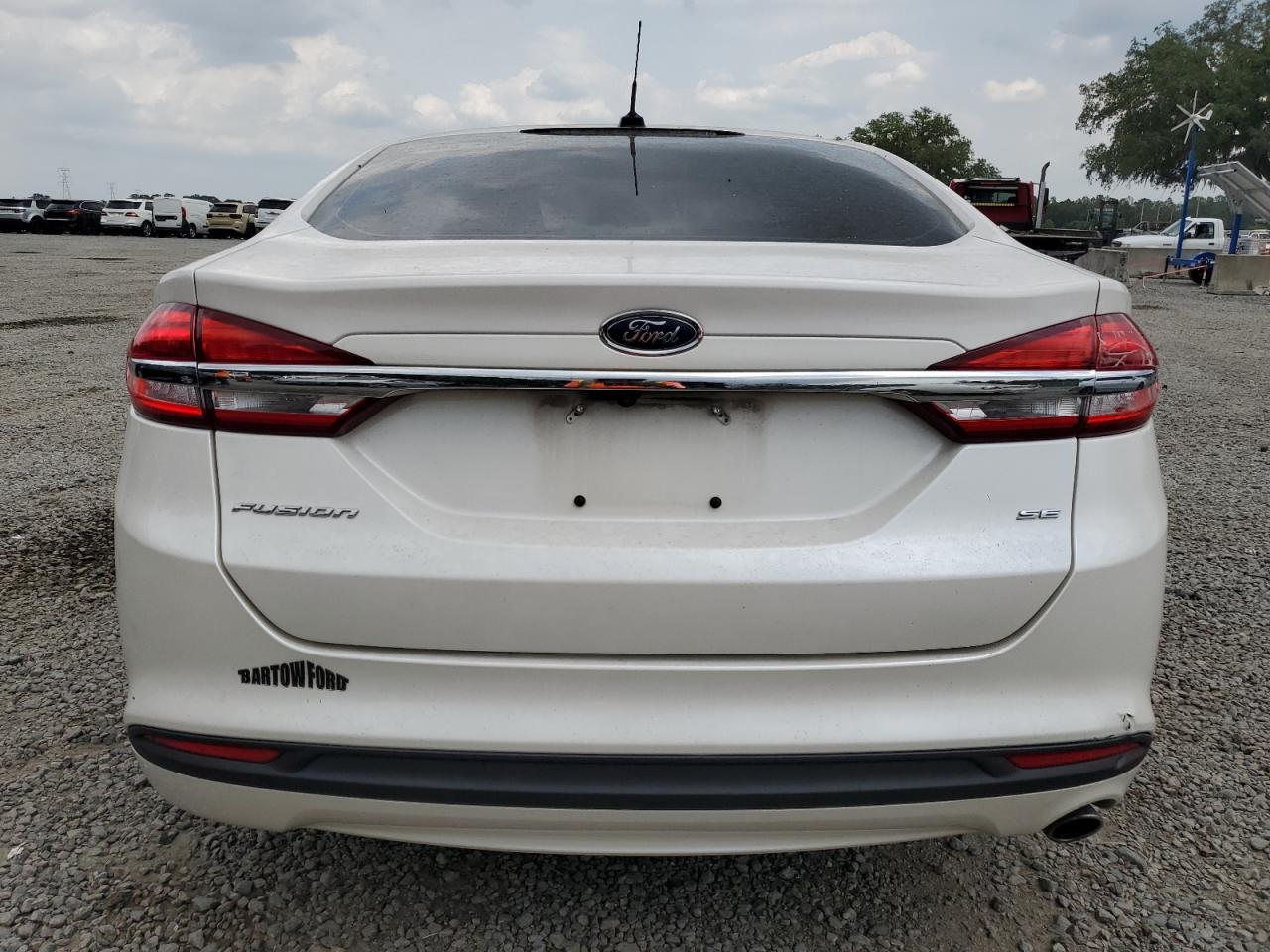 3FA6P0H78JR179287 2018 Ford Fusion Se