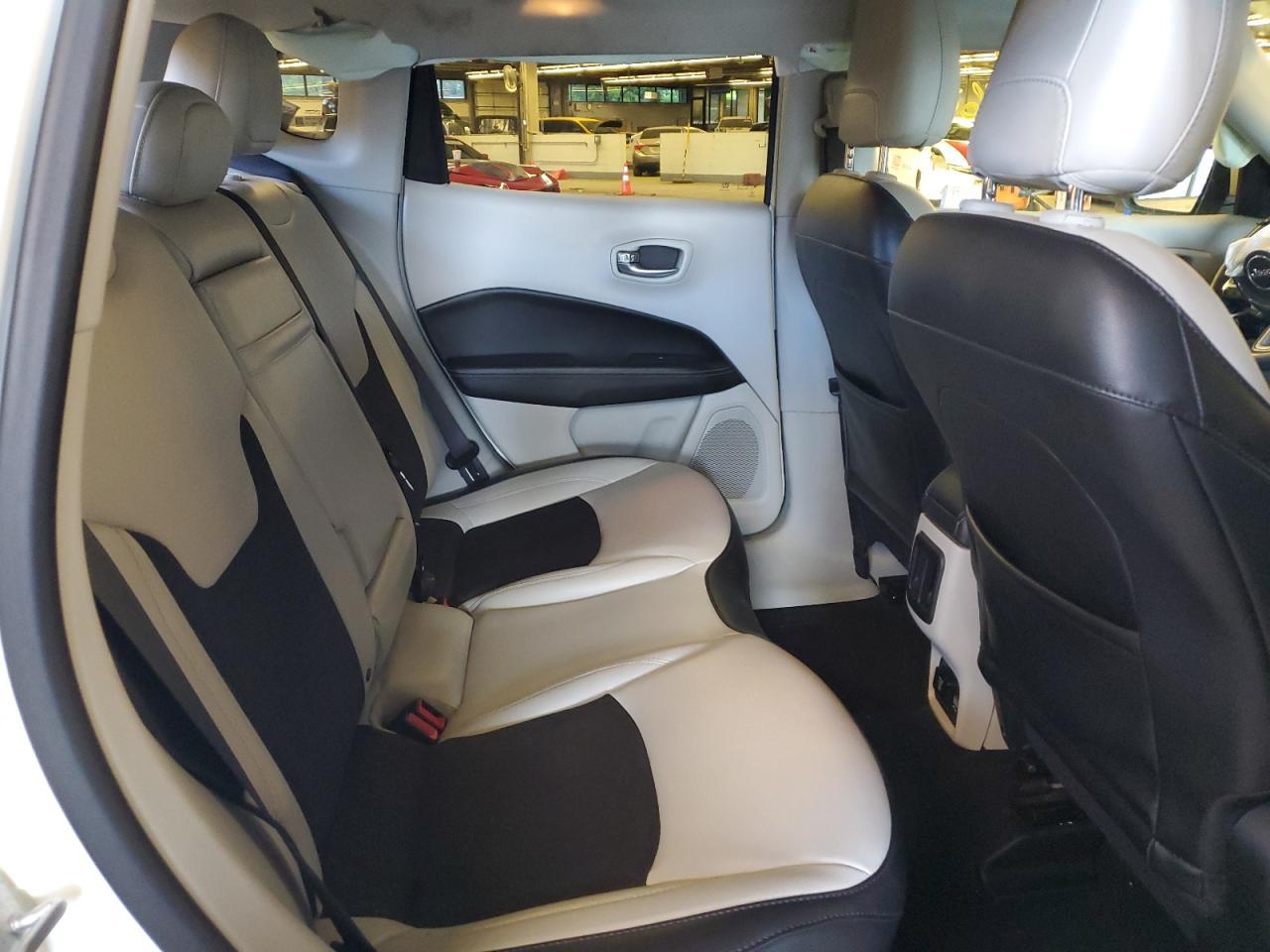 3C4NJDBBXKT714409 2019 Jeep Compass Latitude