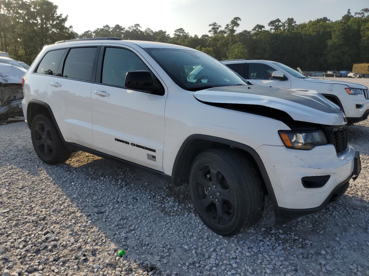 2021 Jeep Grand Cherokee Laredo vin: 1C4RJEAG4MC746176