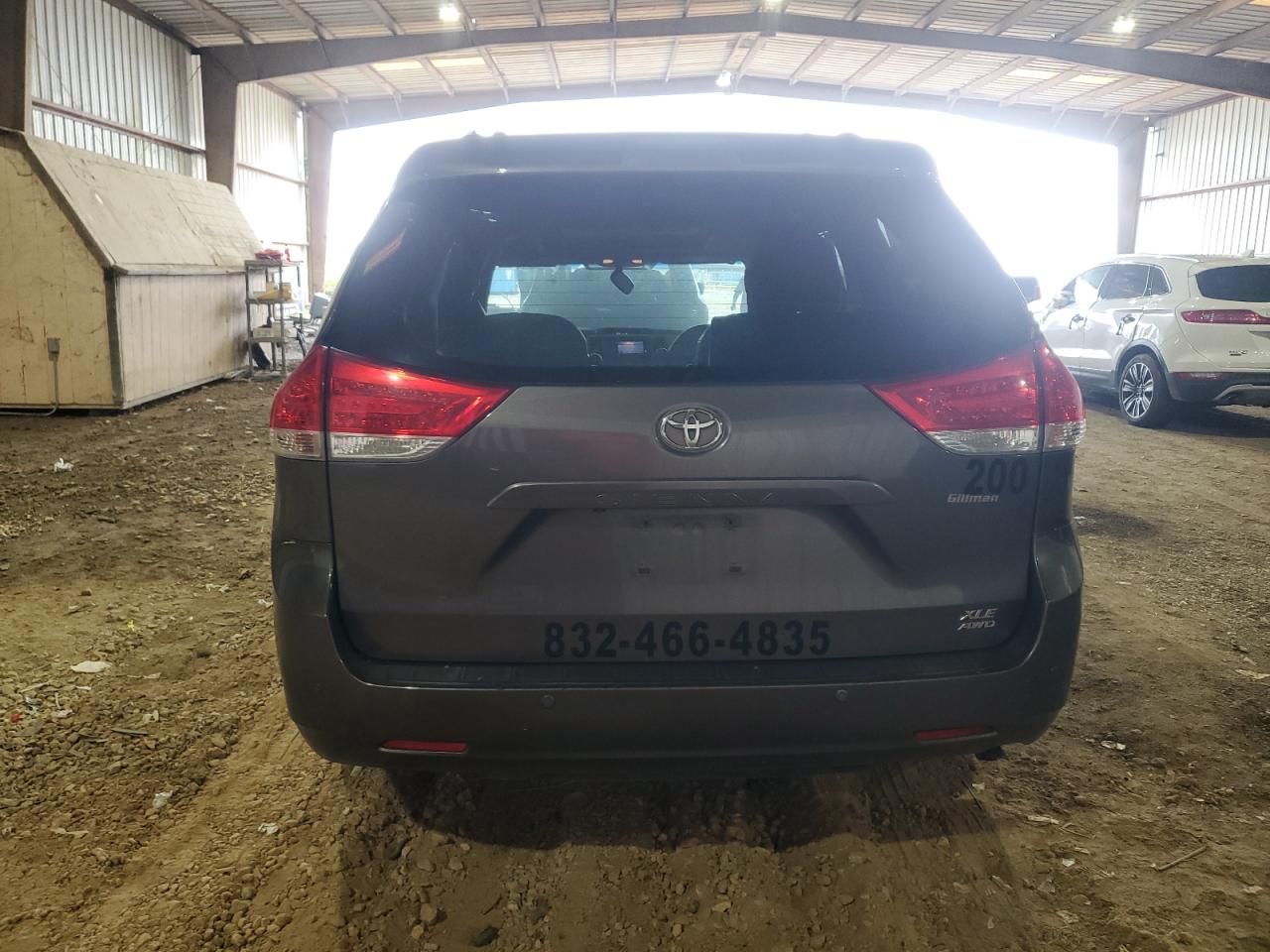 5TDDK3DC5ES089487 2014 Toyota Sienna Xle