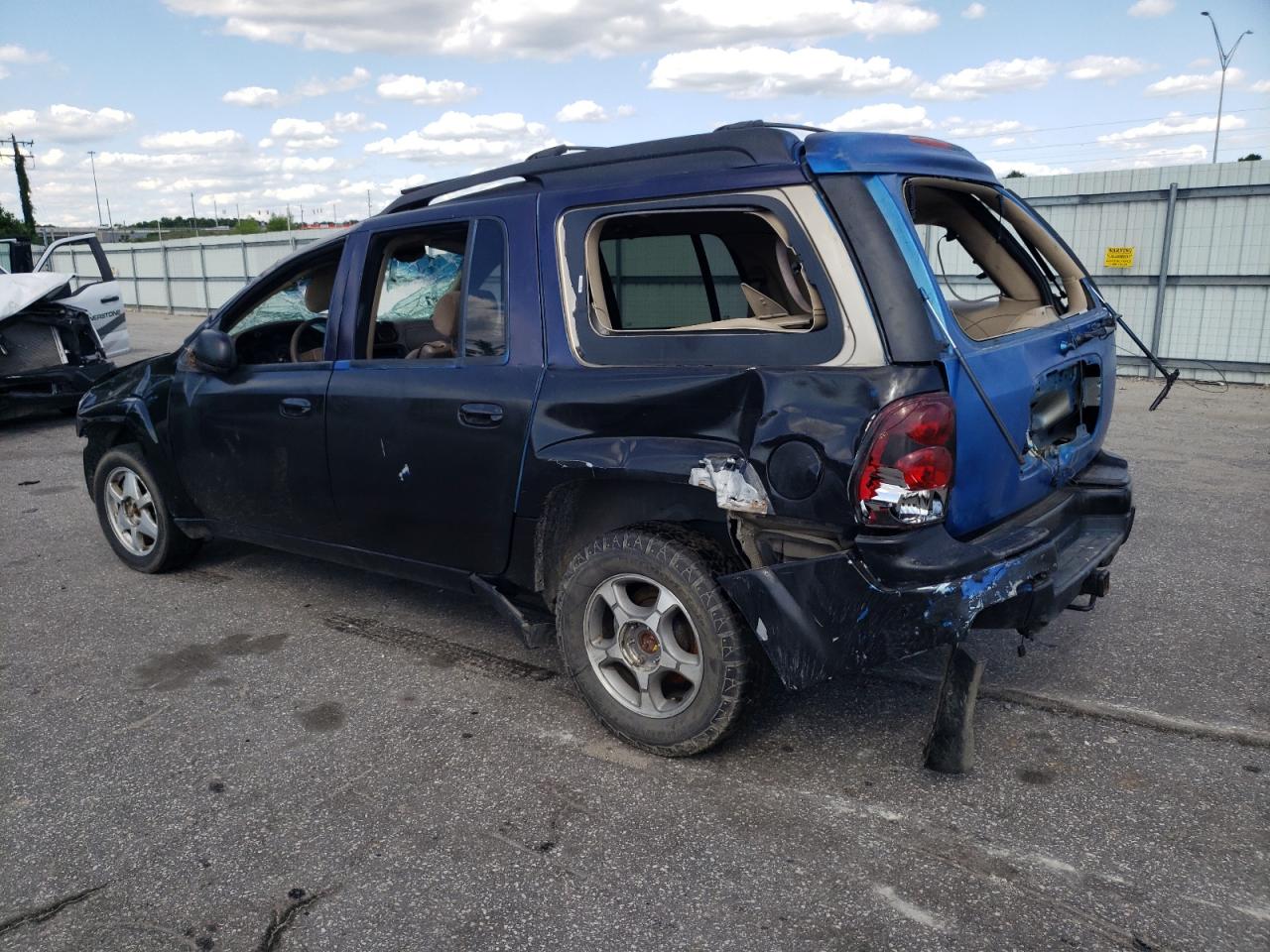 1GNET16S246188302 2004 Chevrolet Trailblazer Ext Ls