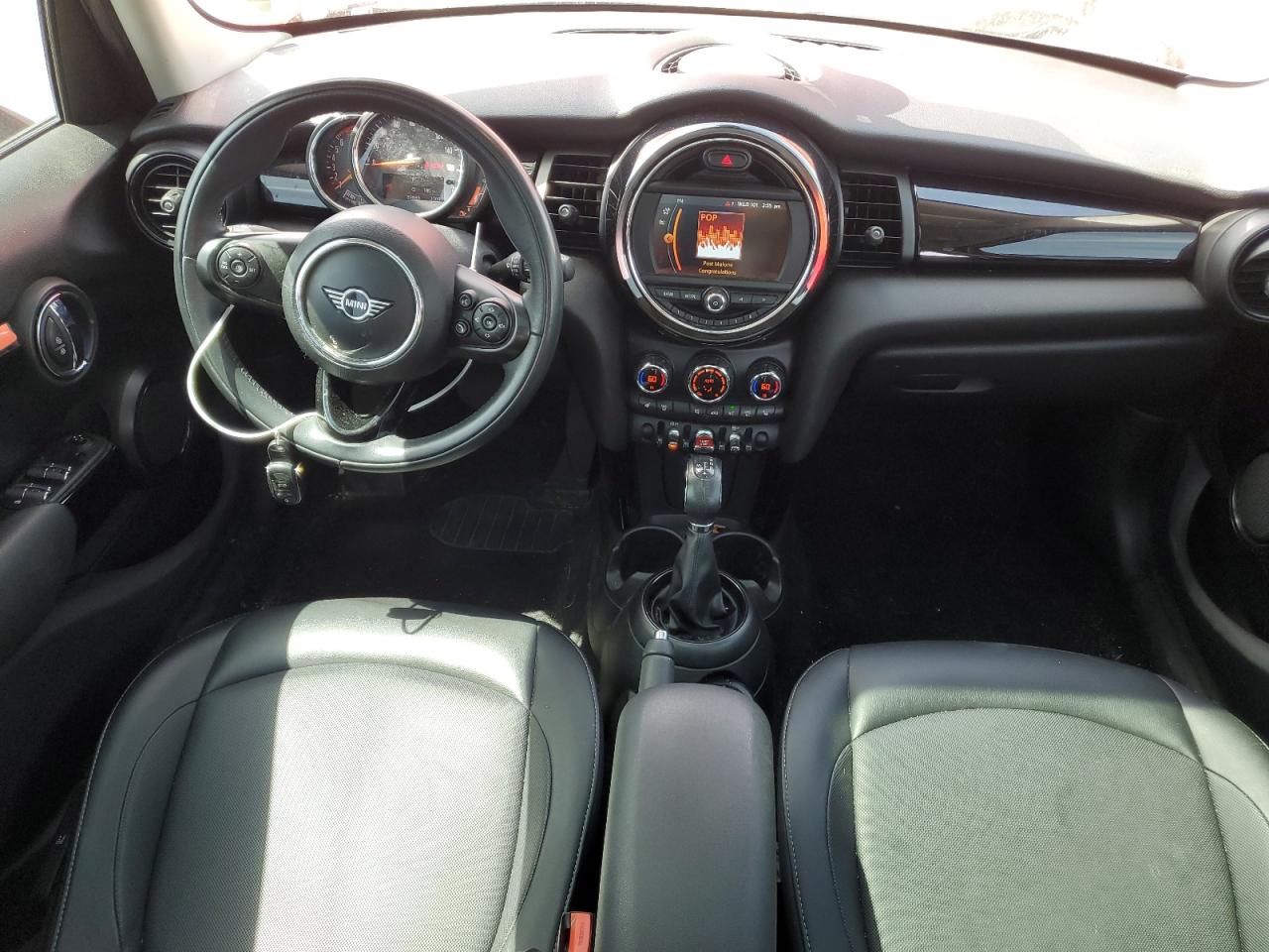 WMWXU1C55K2J02284 2019 Mini Cooper