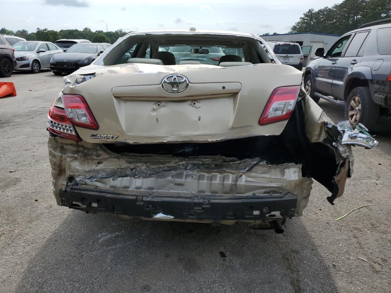 4T1BF3EK1AU038619 2010 Toyota Camry Base