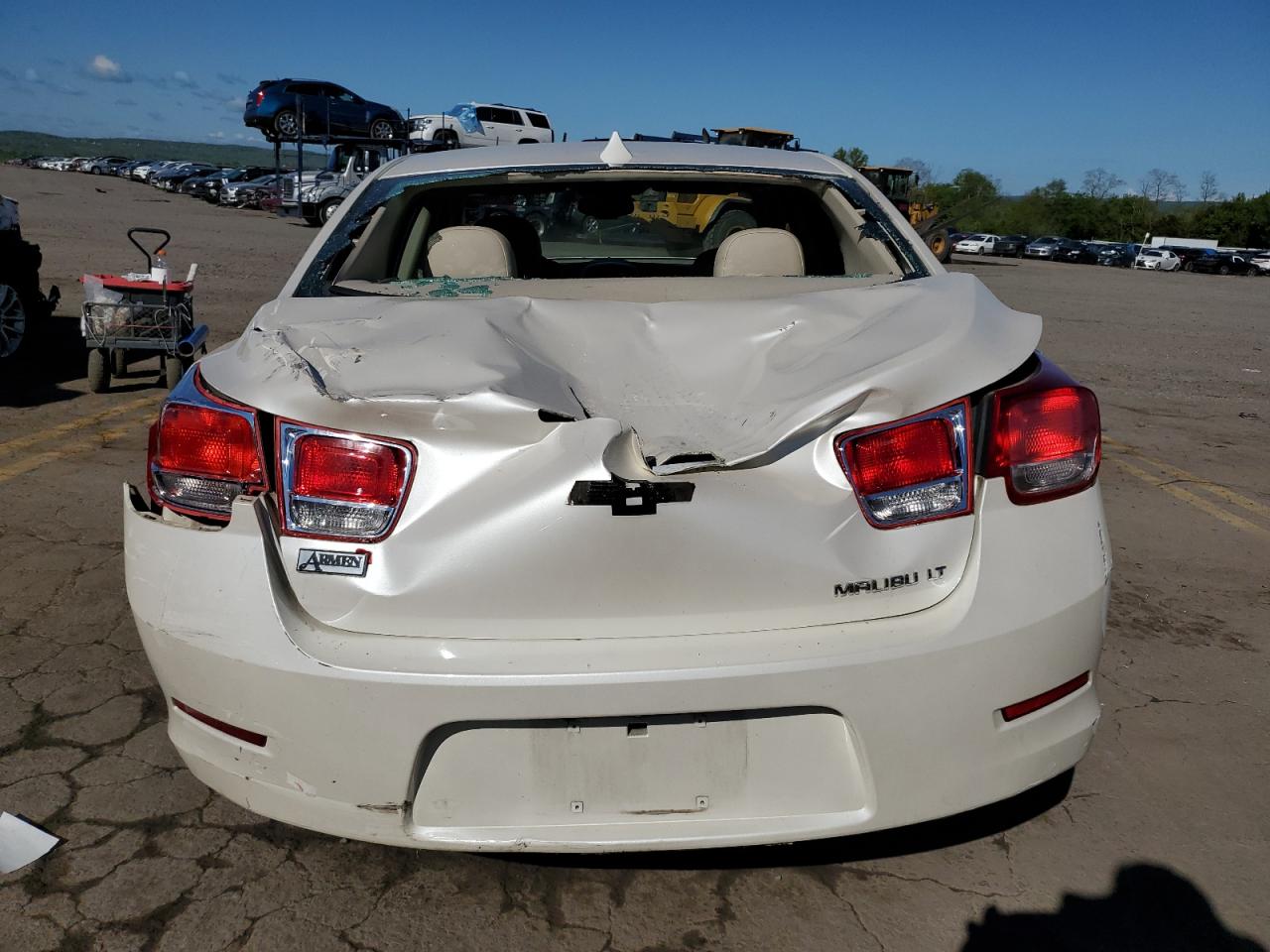 1G11E5SL9EF180554 2014 Chevrolet Malibu 2Lt