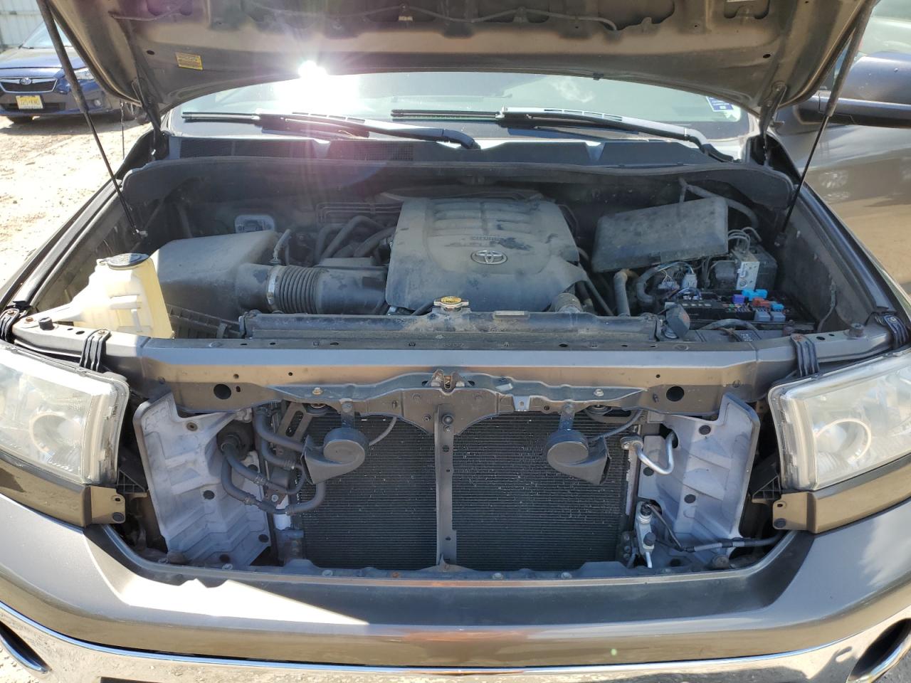 5TFUM5F14BX025268 2011 Toyota Tundra Double Cab Sr5