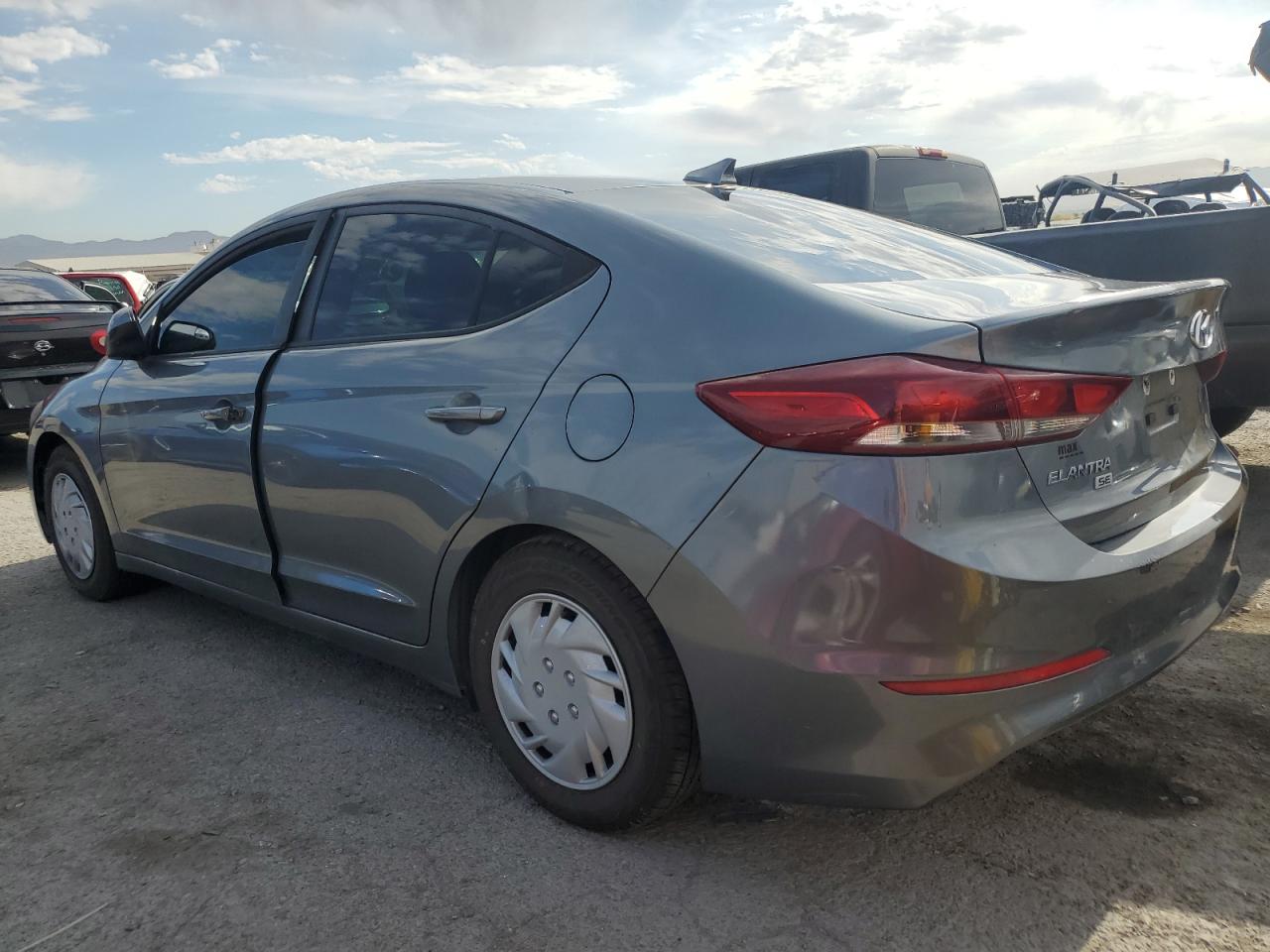 2017 Hyundai Elantra Se vin: KMHD74LF7HU152457