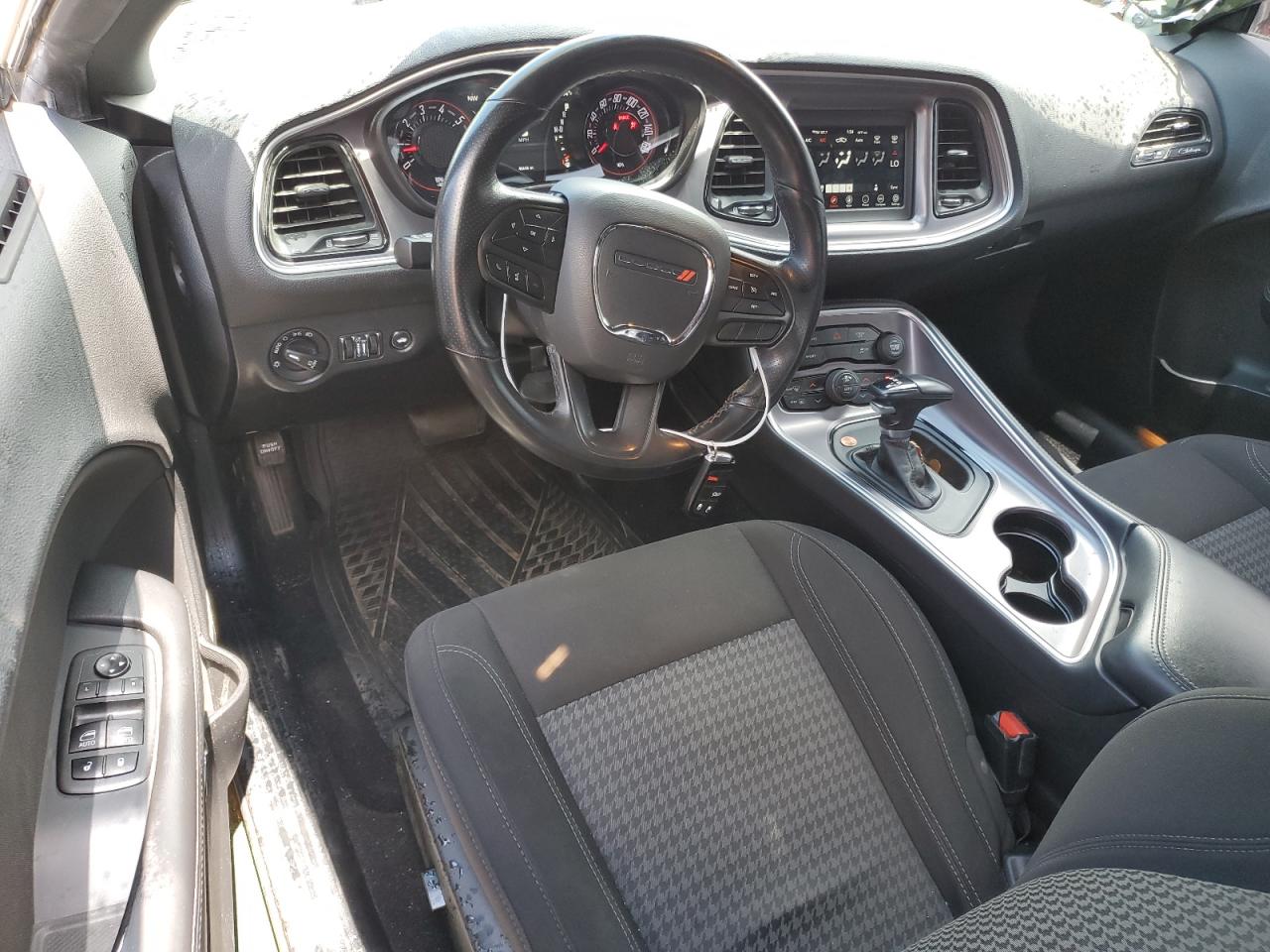 2C3CDZAG8LH227197 2020 Dodge Challenger Sxt