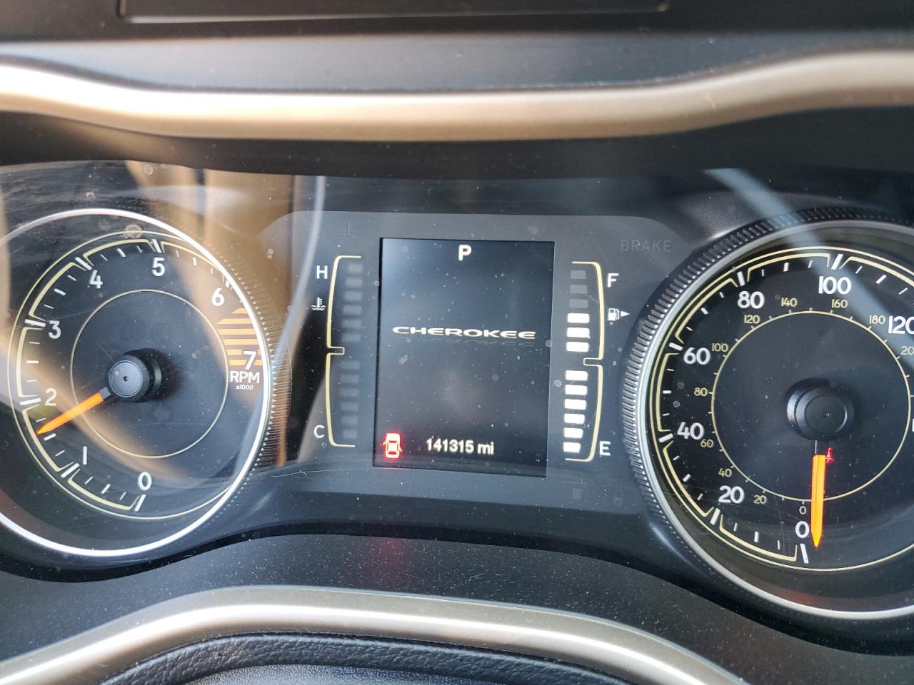 1C4PJLAB8GW165704 2016 Jeep Cherokee Sport