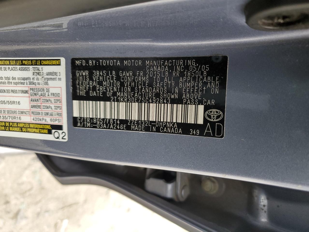 2T1KR30E75C492843 2005 Toyota Corolla Matrix Xr