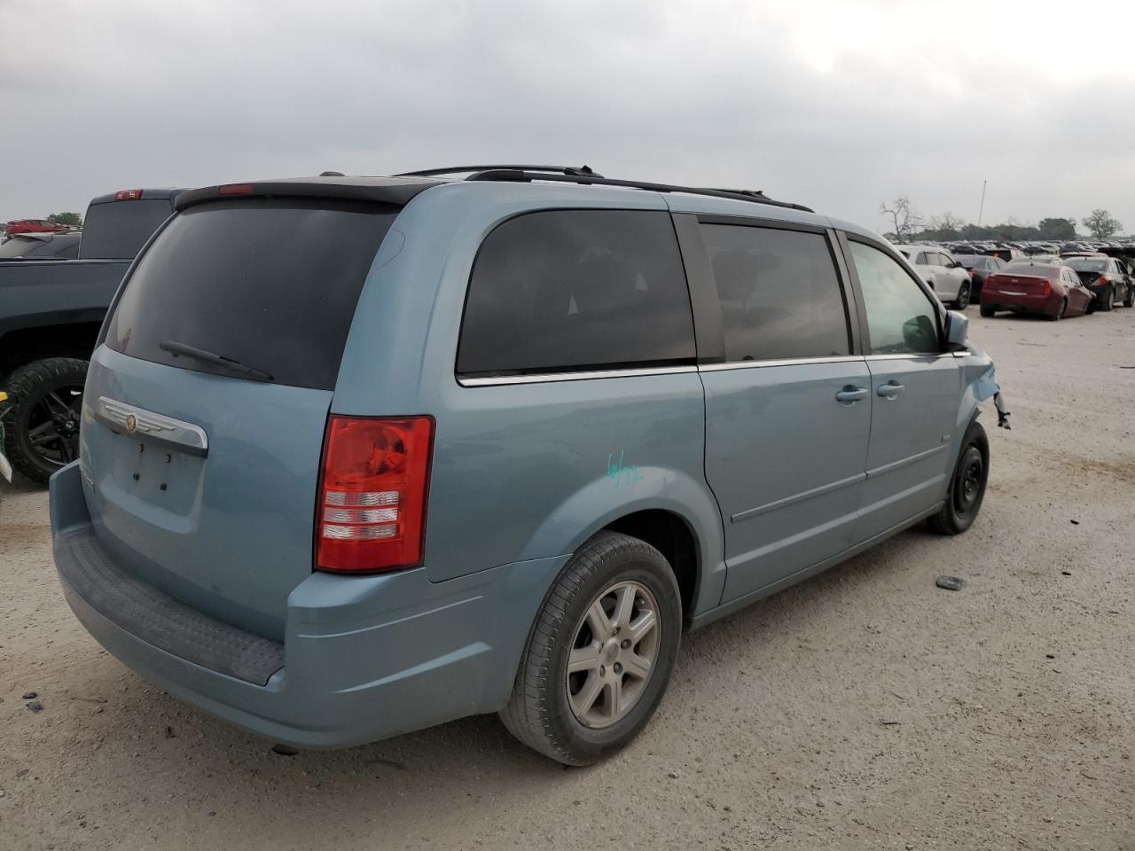 2A8HR54P78R827680 2008 Chrysler Town & Country Touring