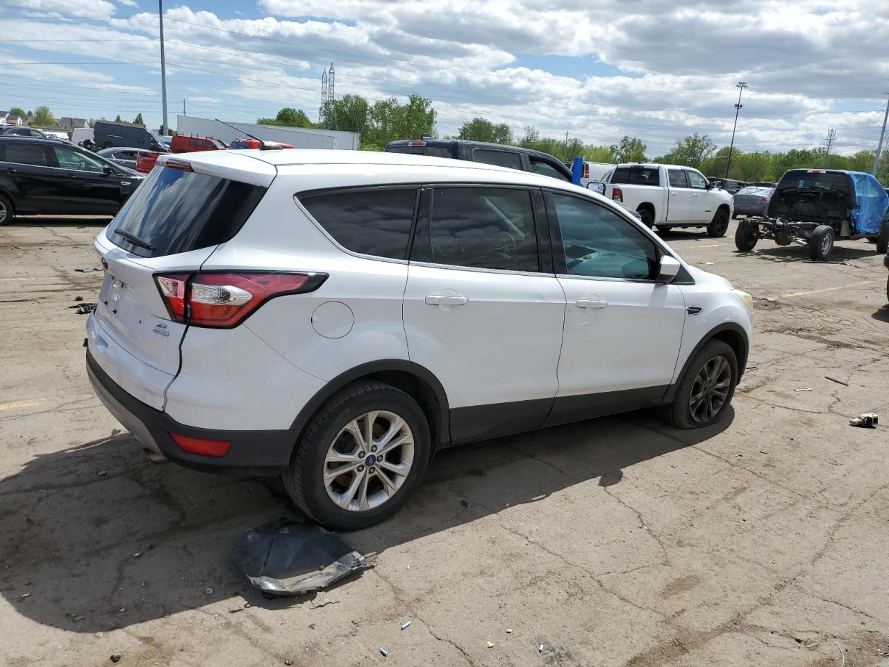 2017 Ford Escape Se vin: 1FMCU0GDXHUD12983