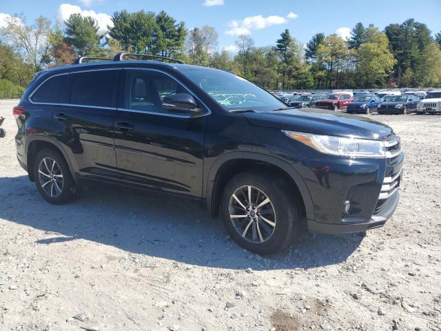  TOYOTA HIGHLANDER 2017 Black