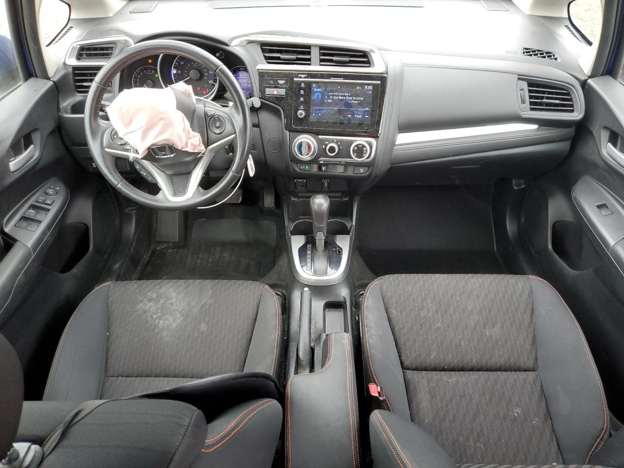 3HGGK5H66JM700359 2018 Honda Fit Sport