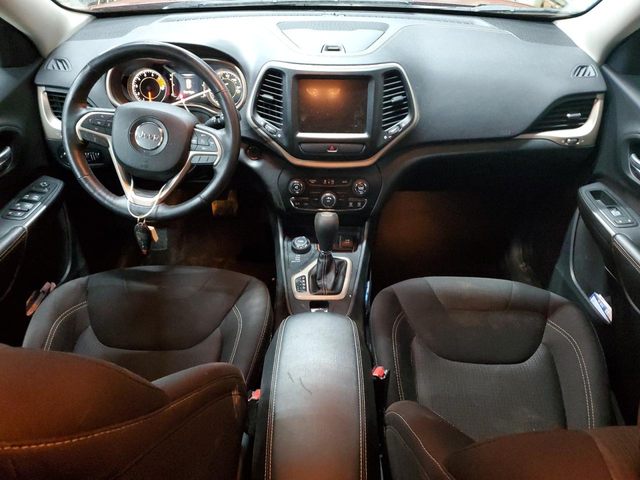 1C4PJMCSXGW211147 2016 Jeep Cherokee Latitude