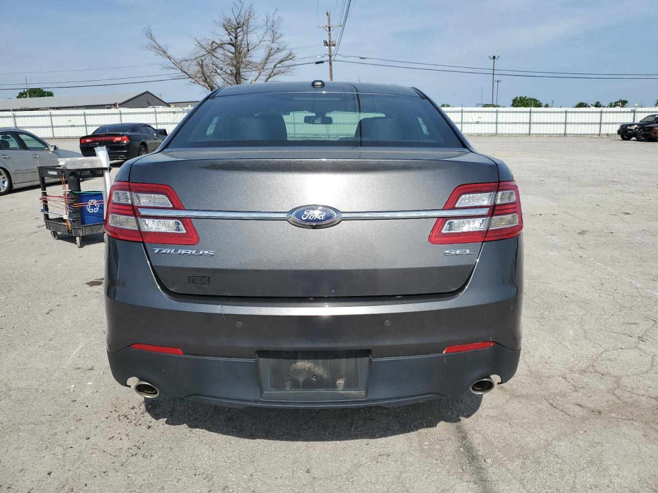 2018 Ford Taurus Sel vin: 1FAHP2E8XJG125398