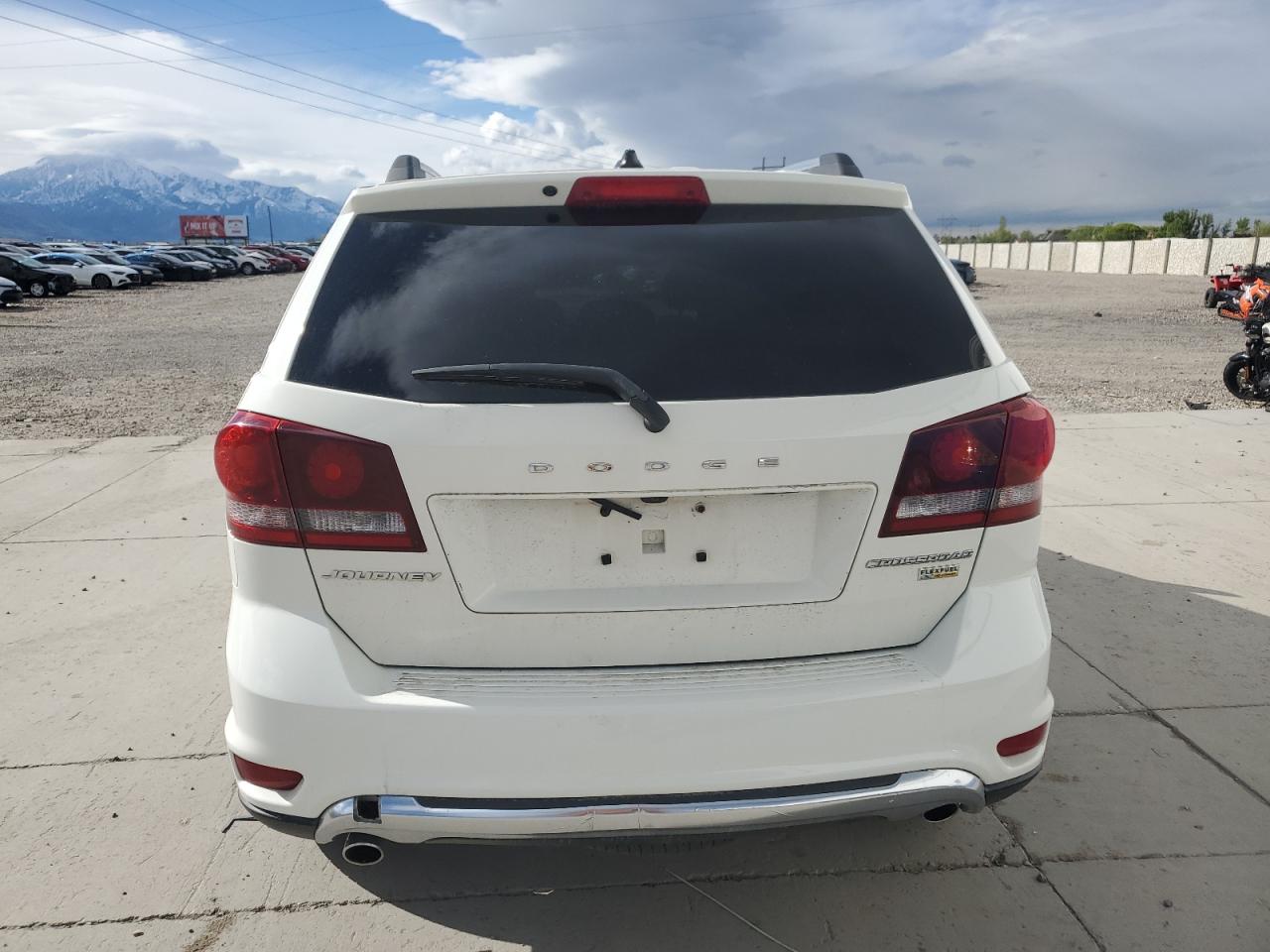 3C4PDCGG8JT379289 2018 Dodge Journey Crossroad