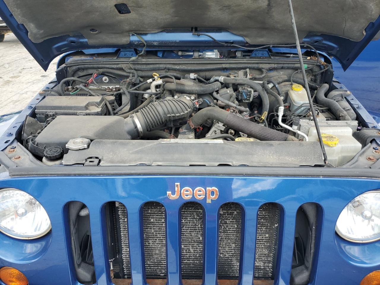 1J4BA5H11AL122425 2010 Jeep Wrangler Unlimited Sahara