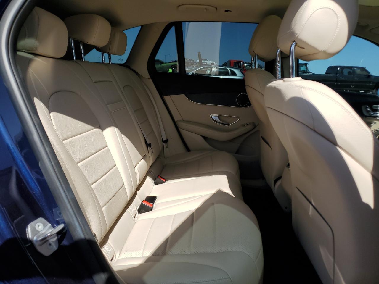 W1N0G8EB5LF857073 2020 Mercedes-Benz Glc 300 4Matic