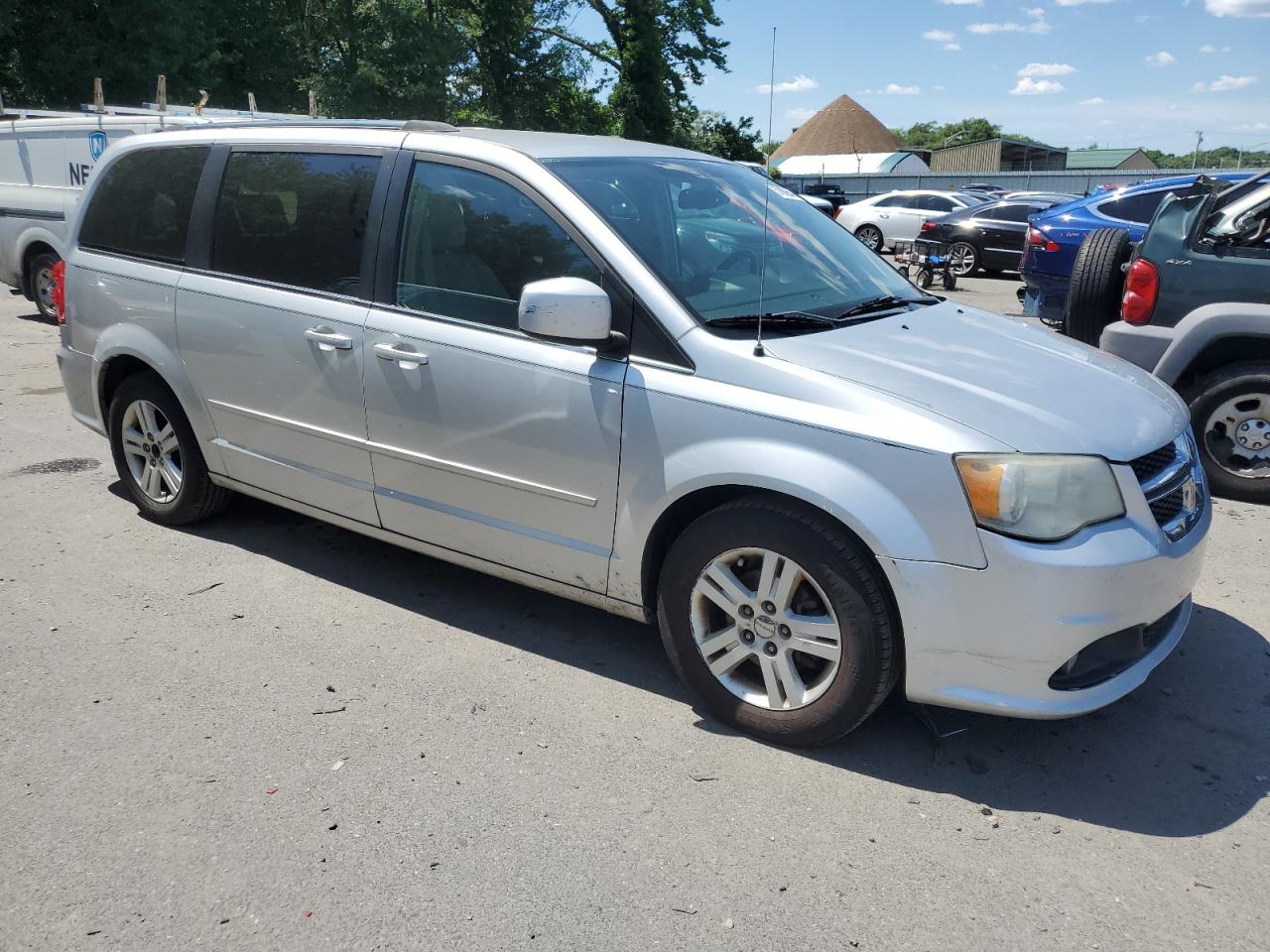 2D4RN5DG7BR805325 2011 Dodge Grand Caravan Crew